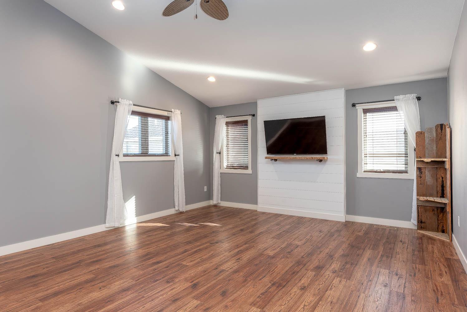 141 Chase Avenue, Nicollet, MN, 56074