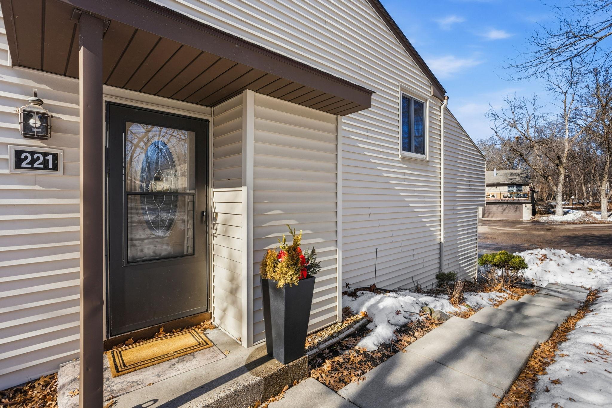 221 River Woods Lane, Burnsville, MN, 55337