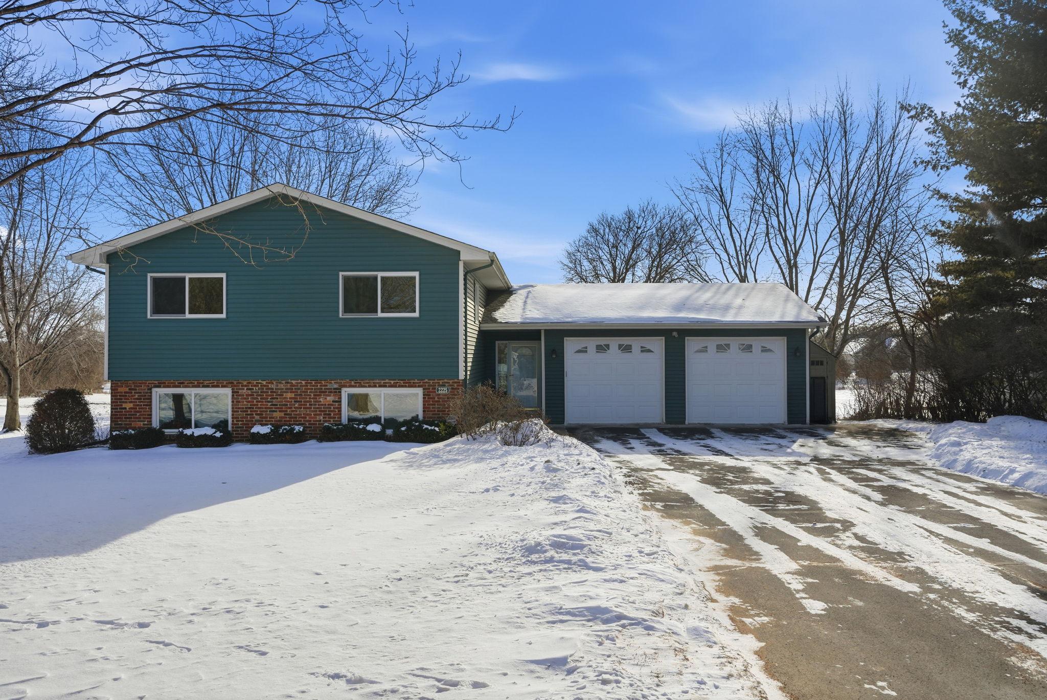 2225 Old Post Road, Independence, MN, 55359