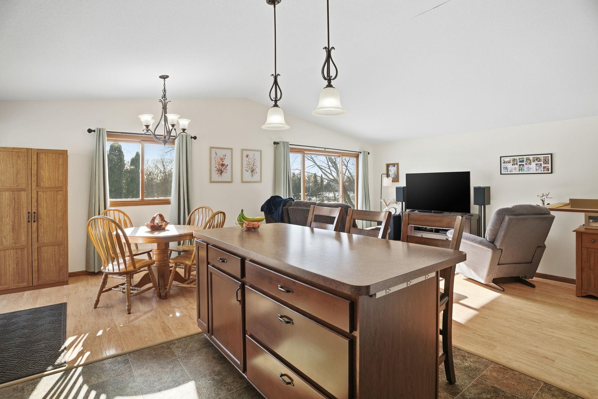 2225 Old Post Road, Independence, MN, 55359