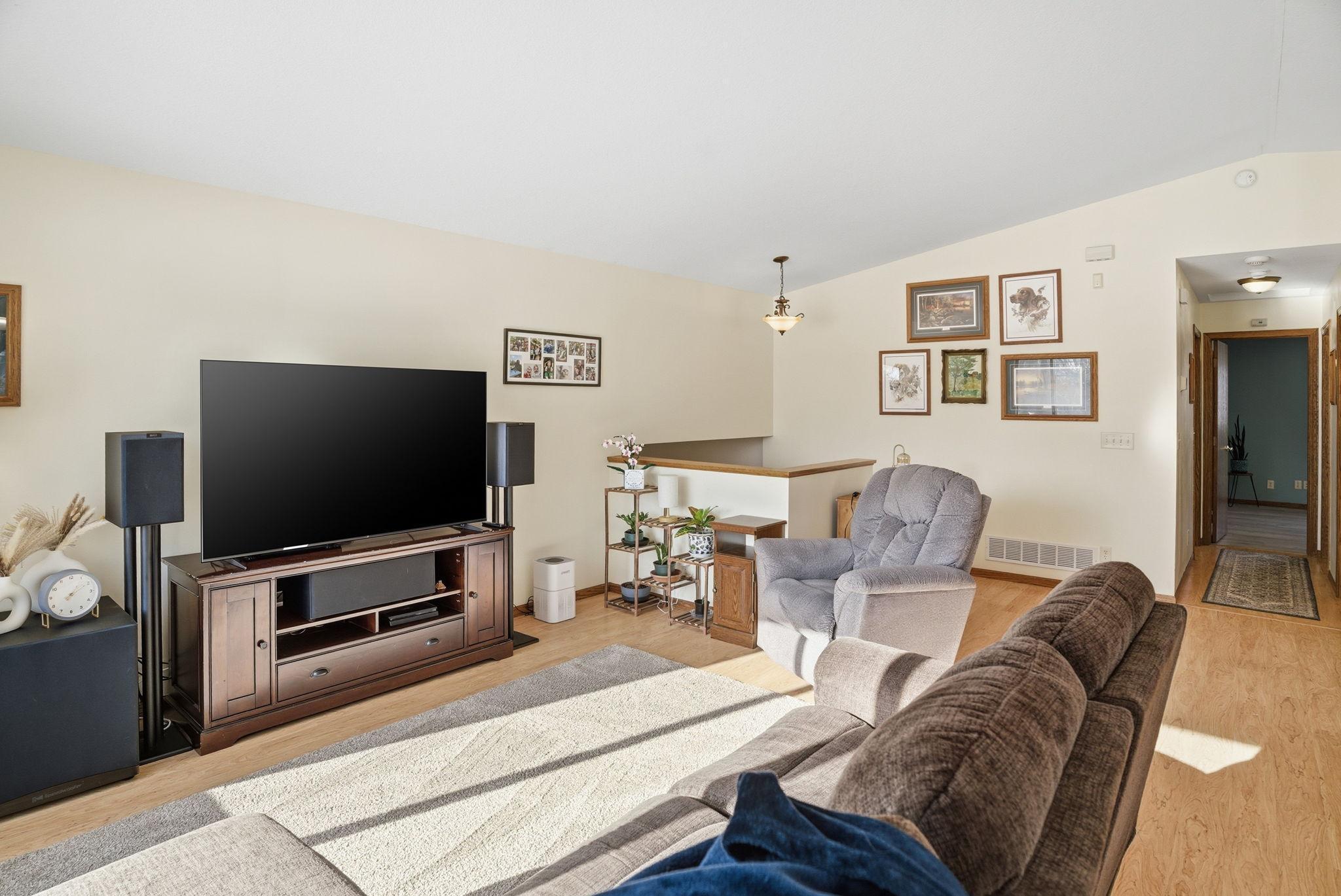 2225 Old Post Road, Independence, MN, 55359