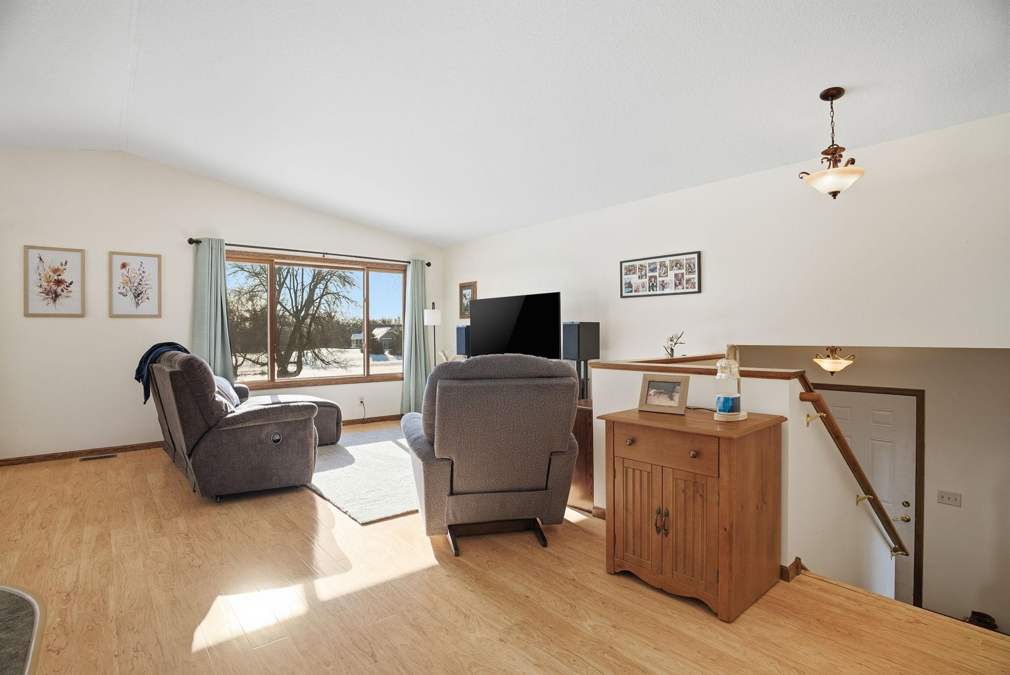 2225 Old Post Road, Independence, MN, 55359