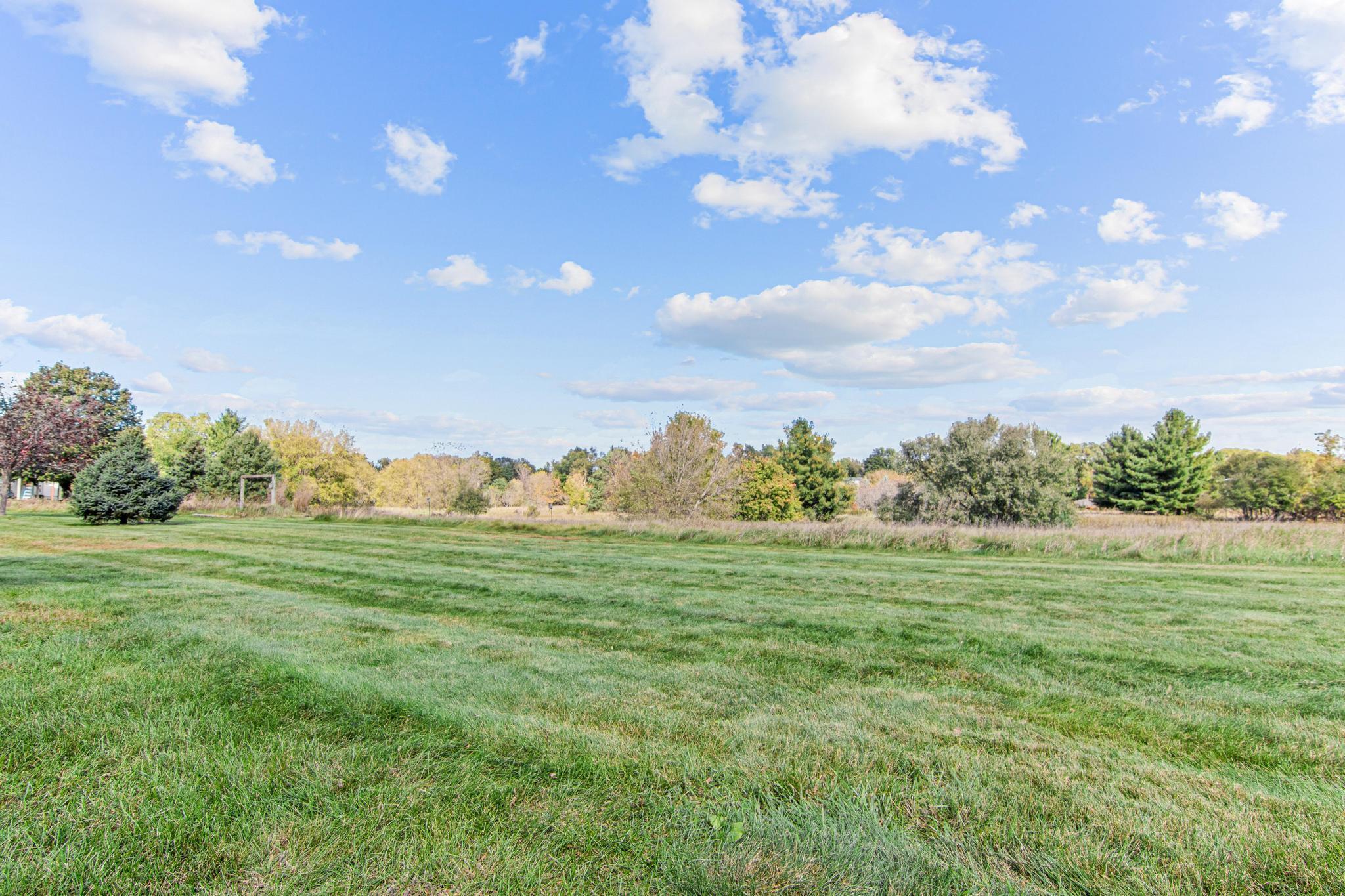 1016 W Ridge Court, New Richmond, WI, 54017