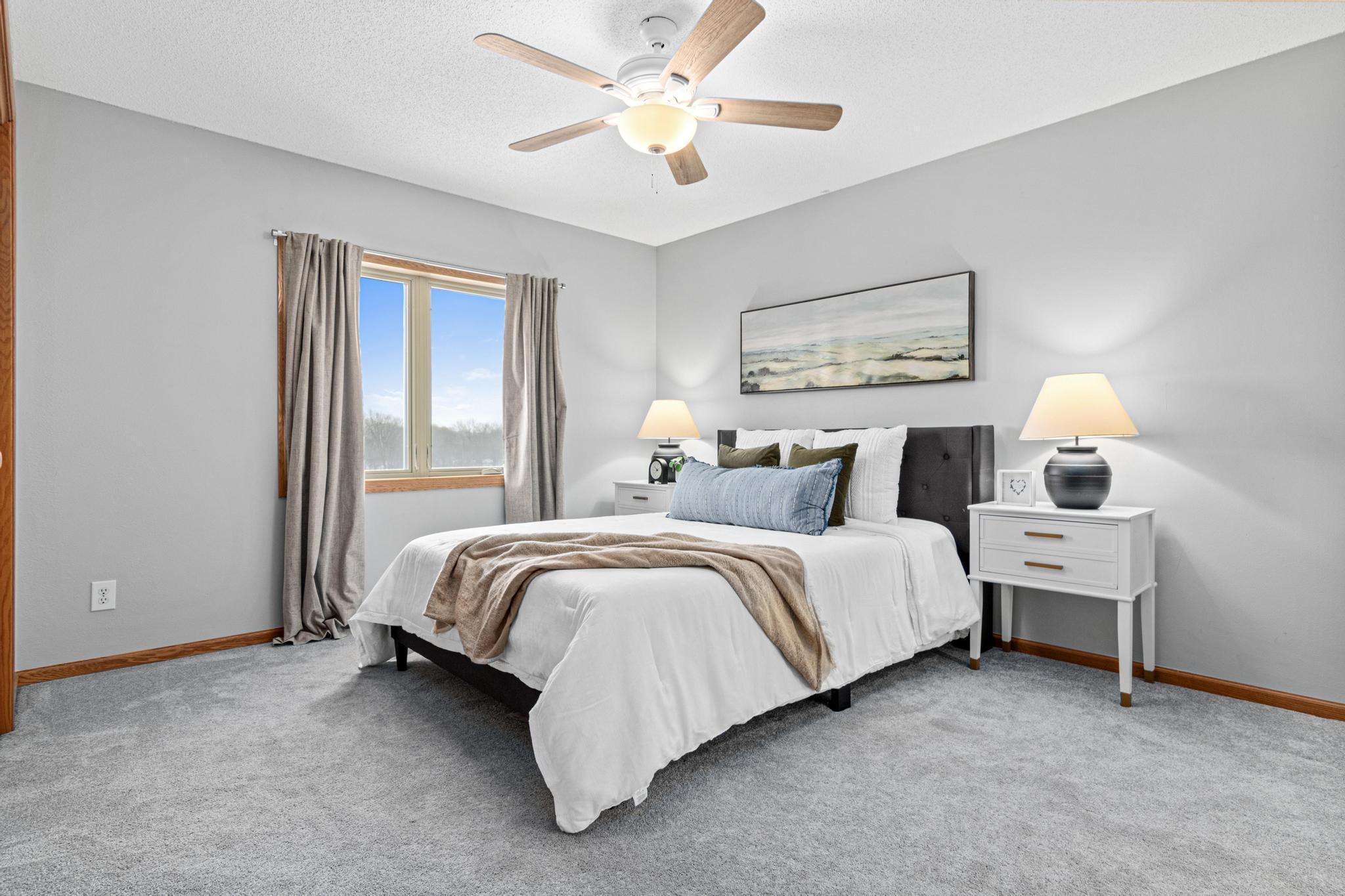 1016 W Ridge Court, New Richmond, WI, 54017