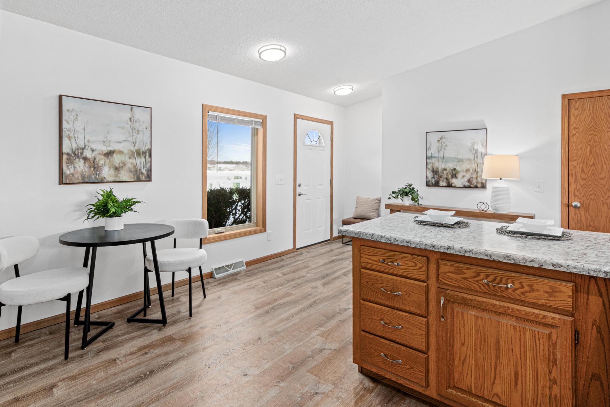 1016 W Ridge Court, New Richmond, WI, 54017