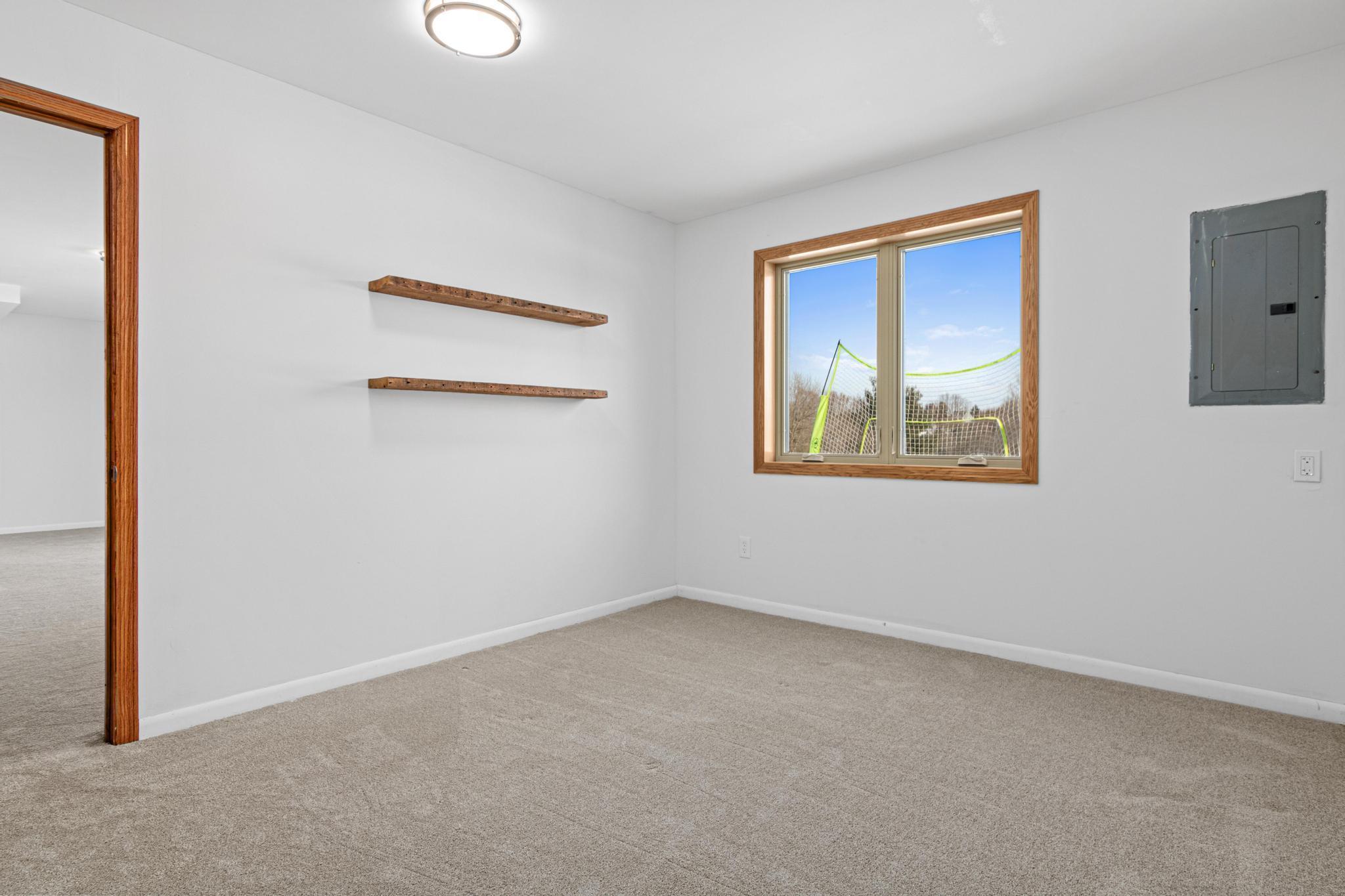 1016 W Ridge Court, New Richmond, WI, 54017