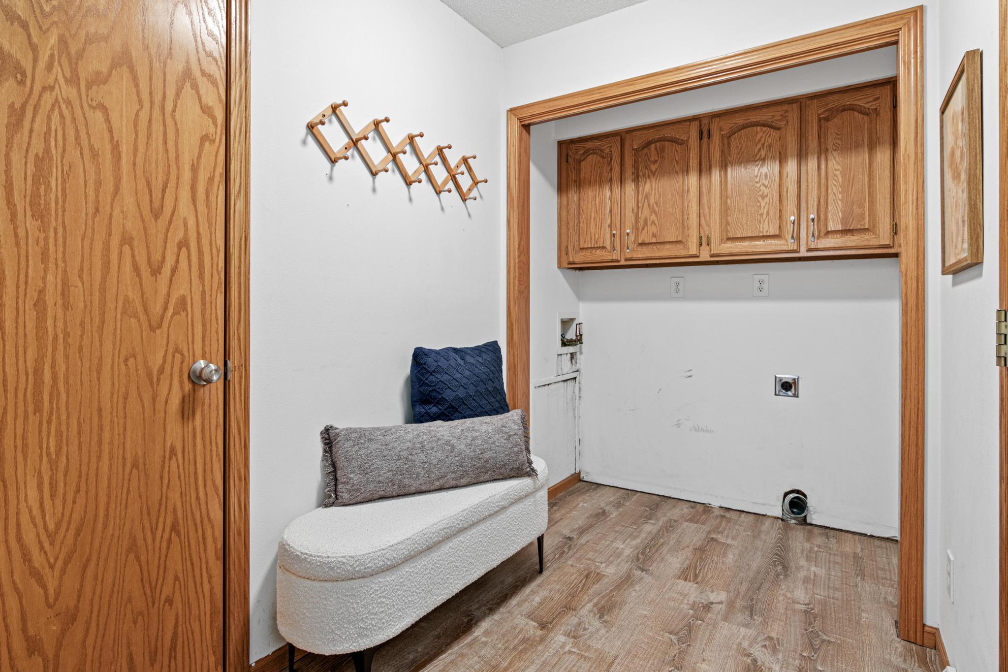 1016 W Ridge Court, New Richmond, WI, 54017