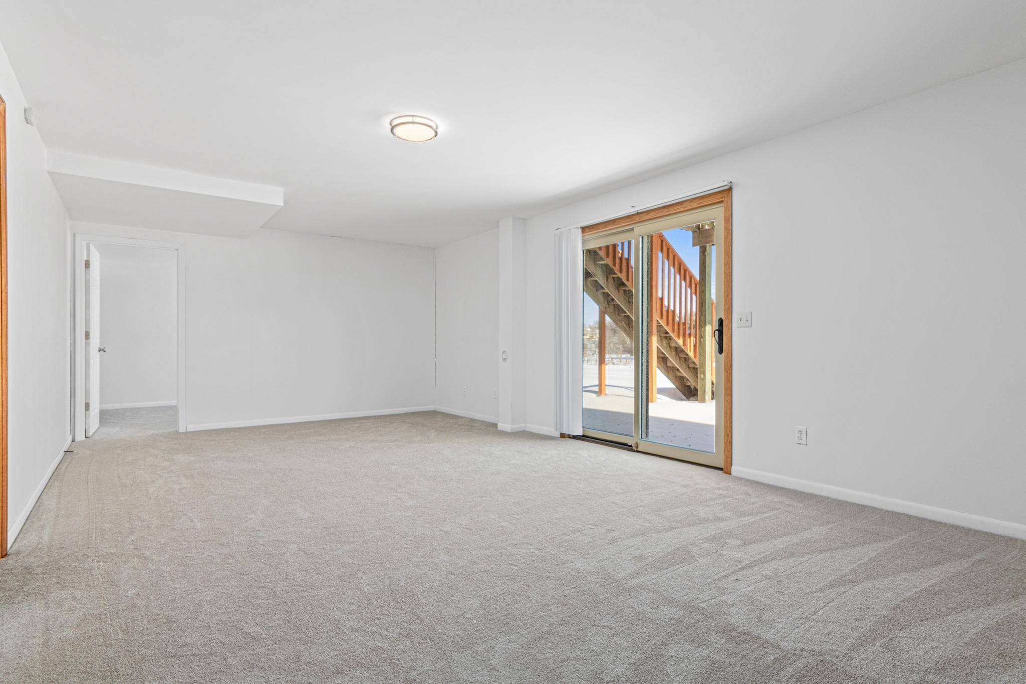 1016 W Ridge Court, New Richmond, WI, 54017