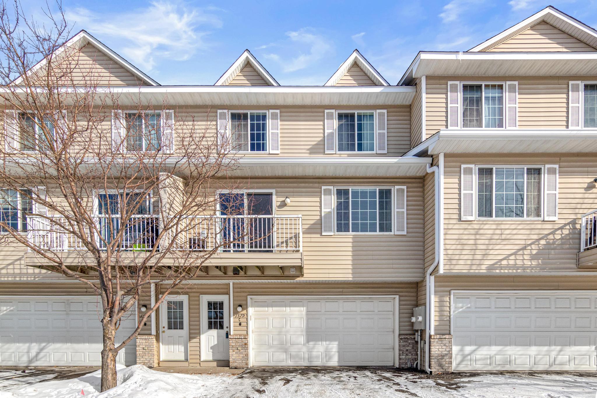 1579 County Road D E UNIT&nbsp;C, Maplewood, MN, 55109