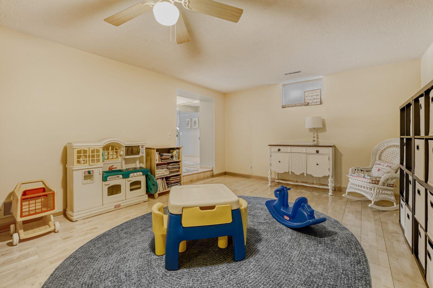 12725 11th Avenue N, Plymouth, MN, 55441