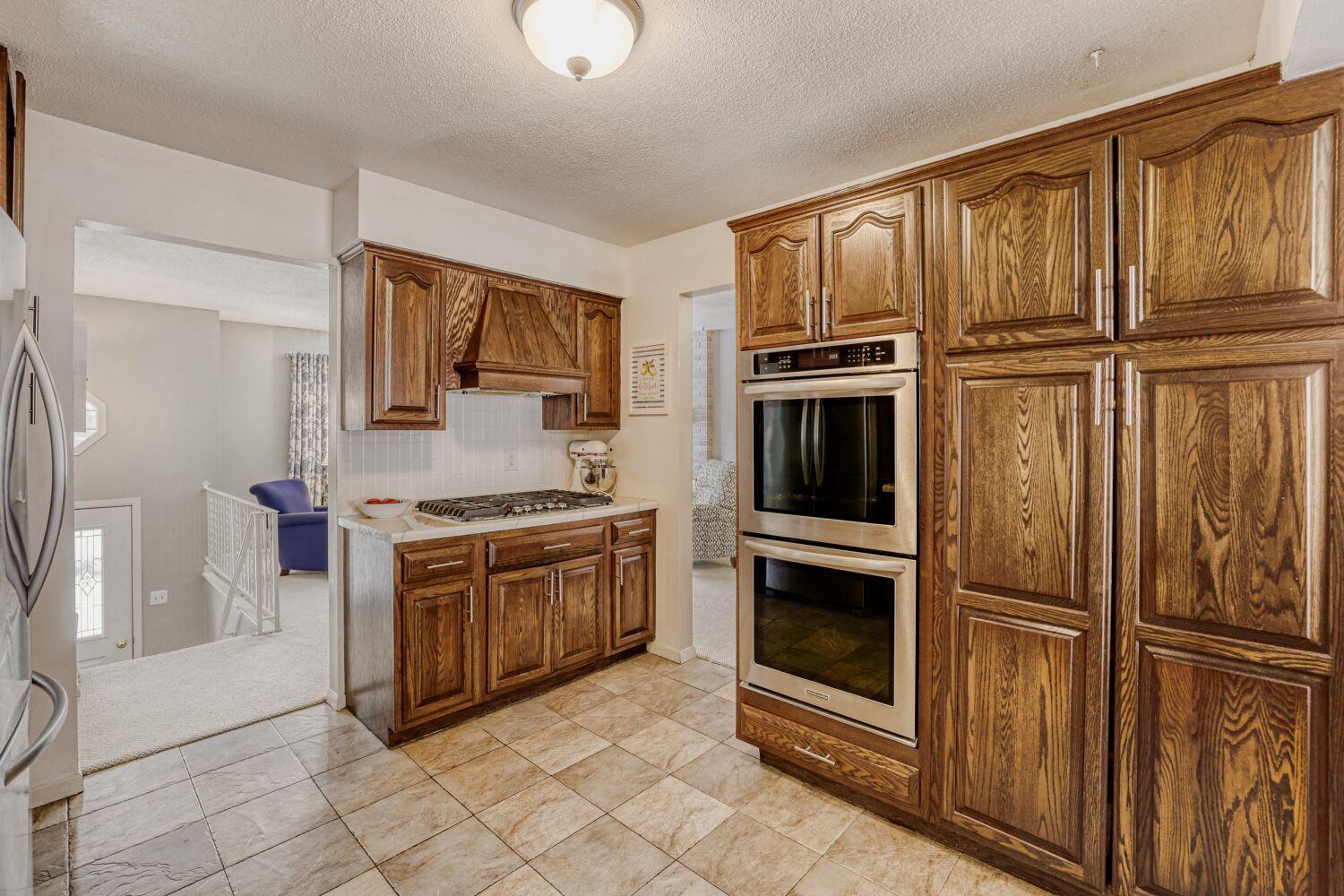 12725 11th Avenue N, Plymouth, MN, 55441