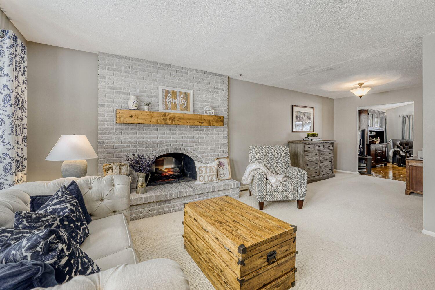 12725 11th Avenue N, Plymouth, MN, 55441