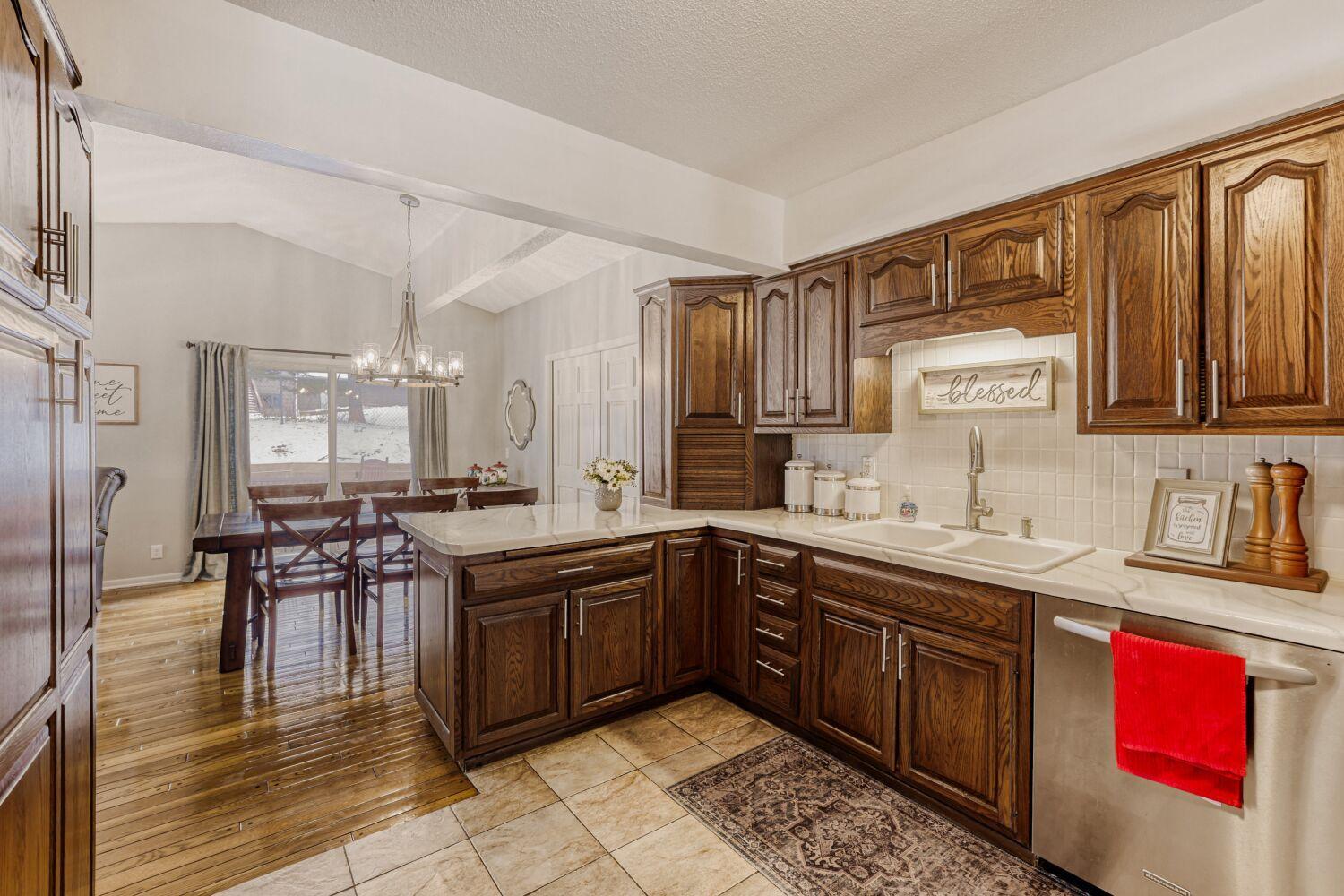 12725 11th Avenue N, Plymouth, MN, 55441