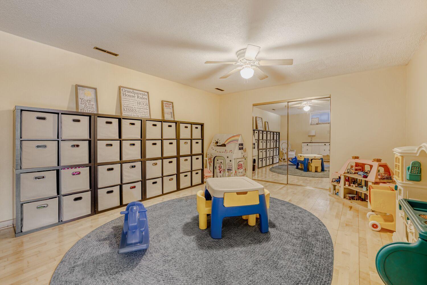 12725 11th Avenue N, Plymouth, MN, 55441