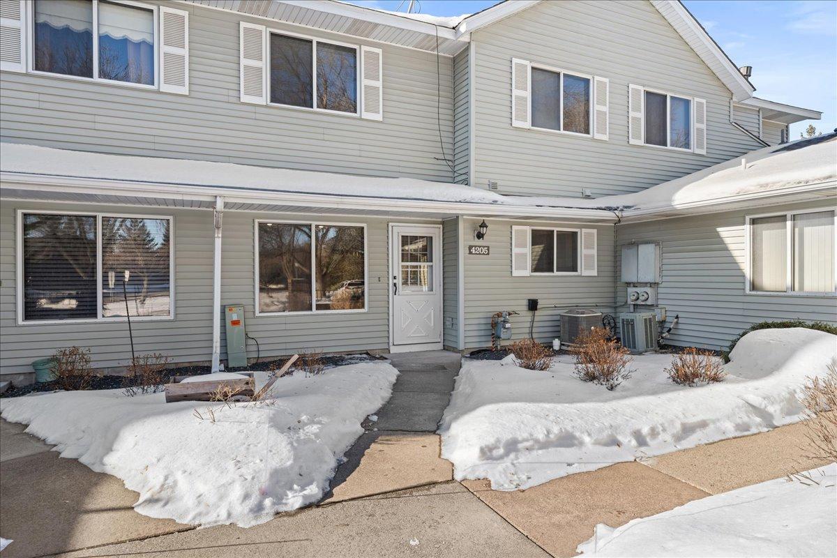 4205 Centerville Road, Vadnais Heights, MN, 55127