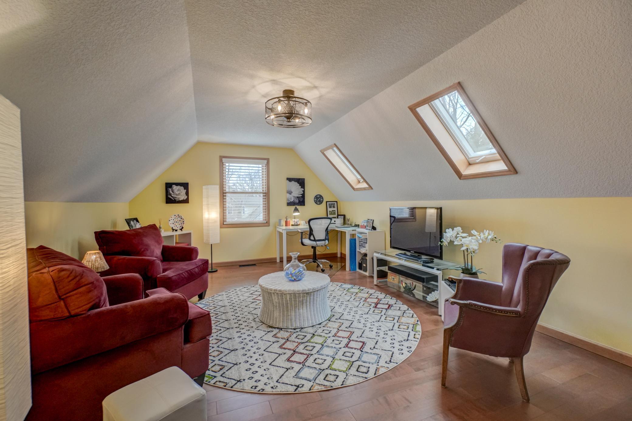 1100 Juniper Way, Hudson, WI, 54016