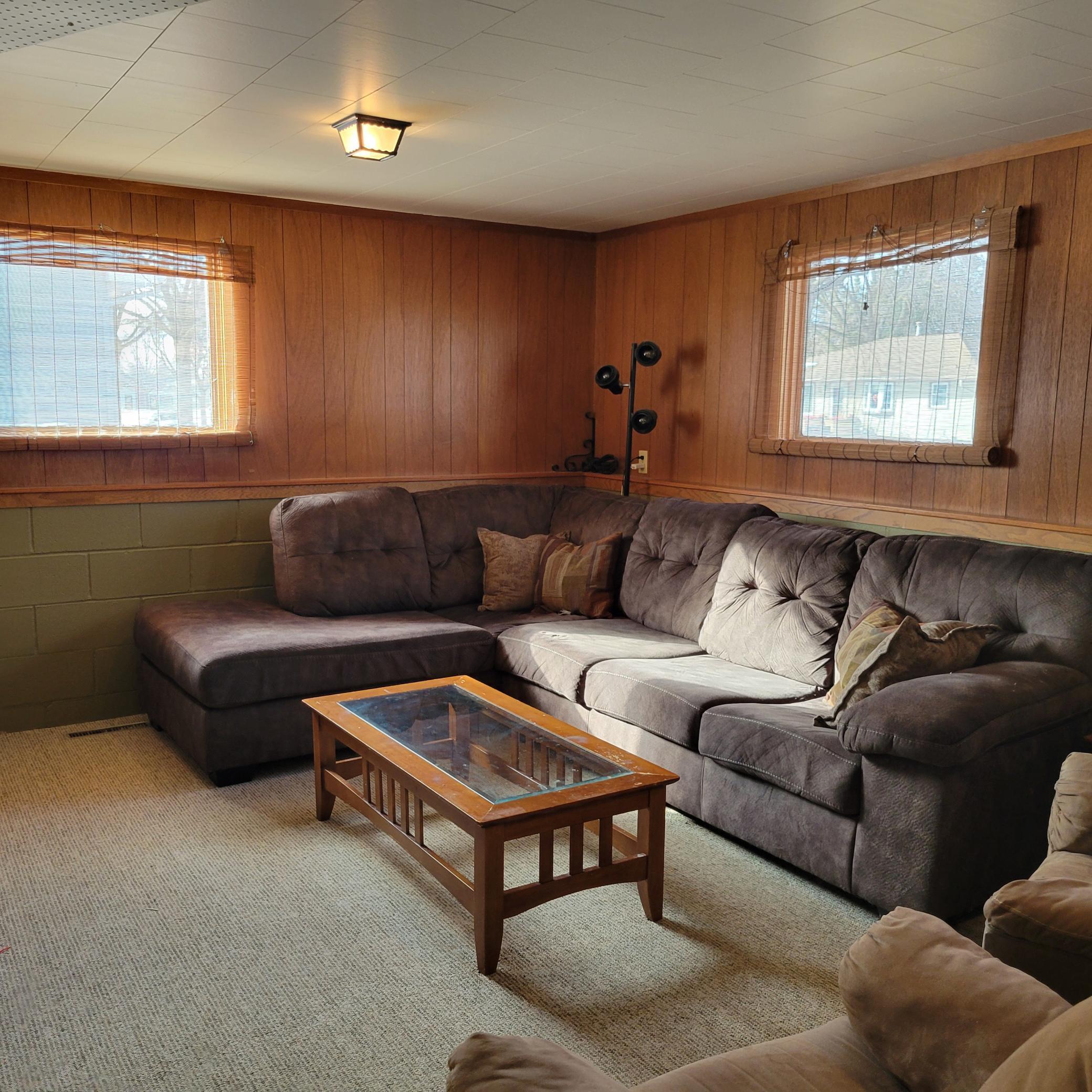 535 E Highland Park Drive NE, Hutchinson, MN, 55350