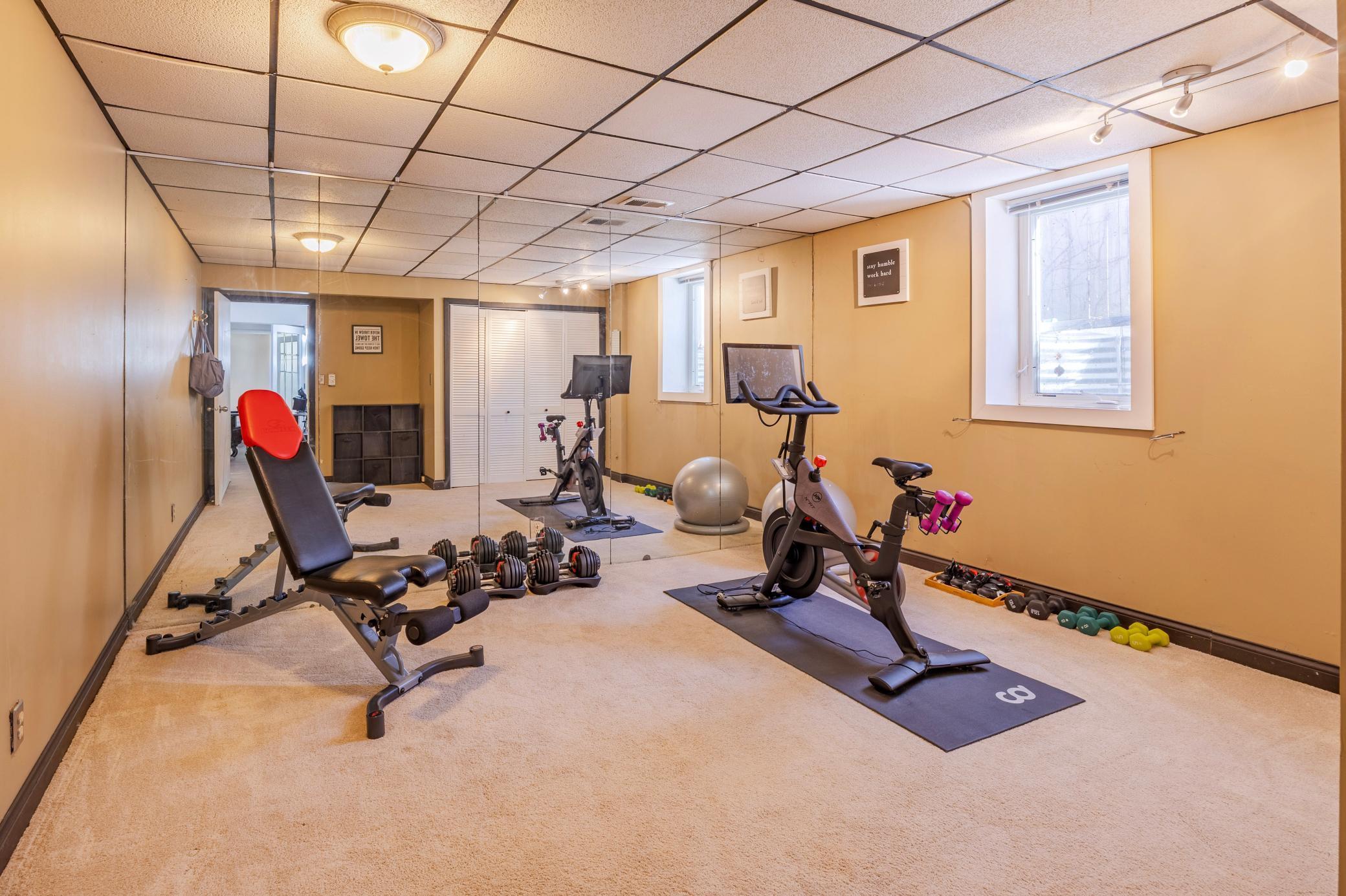 2 Belvidere Street E, Saint Paul, MN, 55107