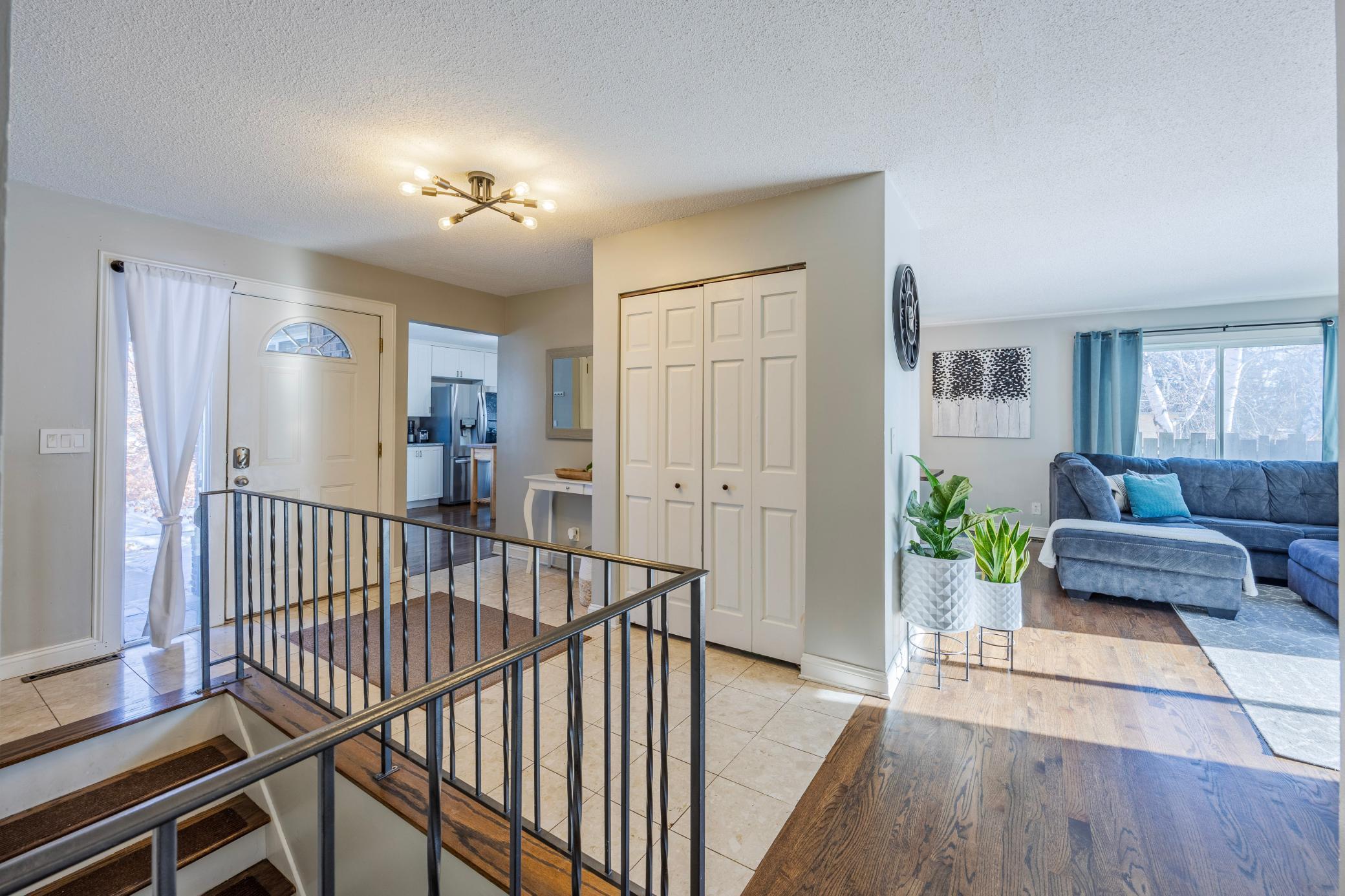 2 Belvidere Street E, Saint Paul, MN, 55107