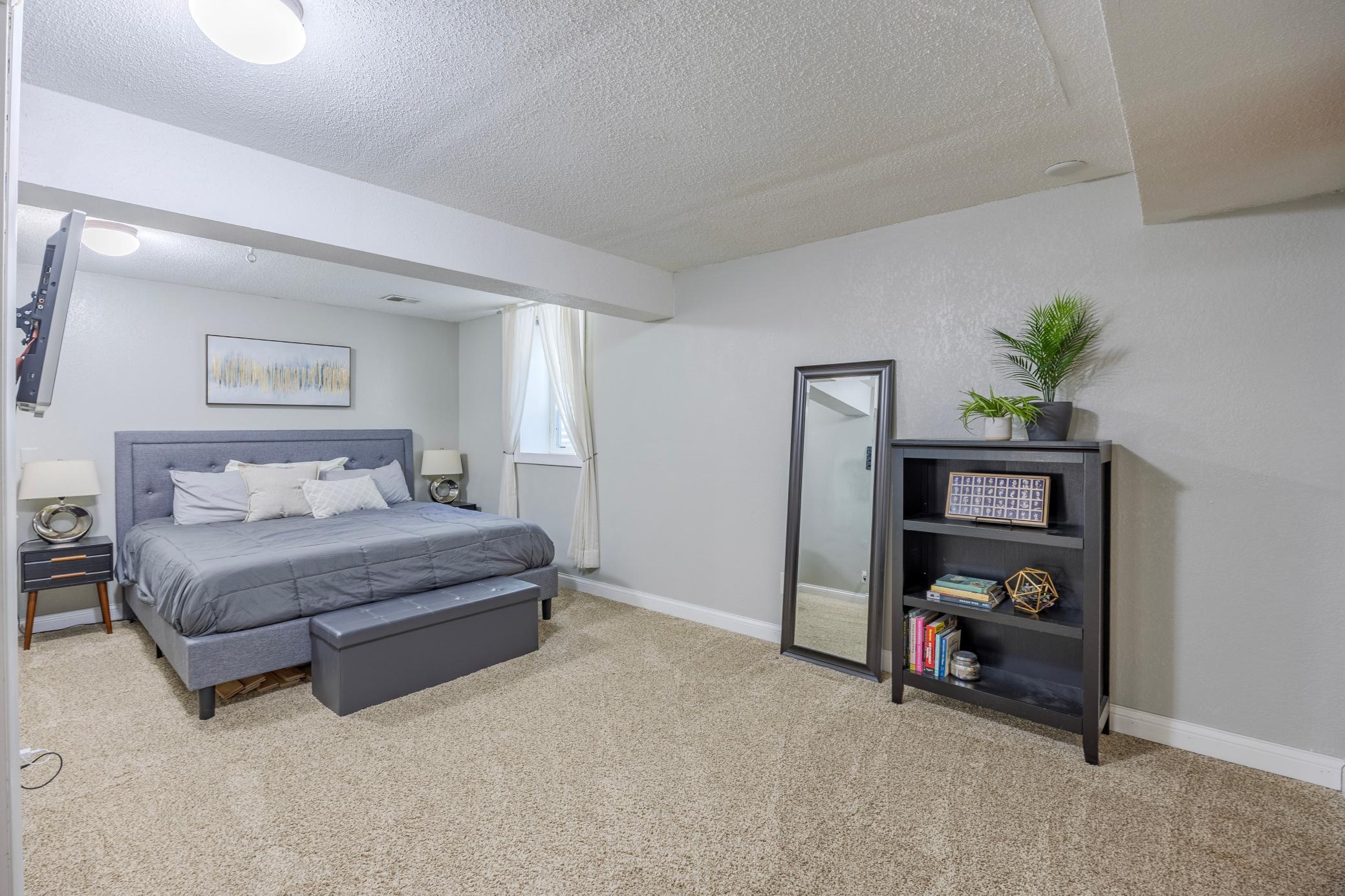 2 Belvidere Street E, Saint Paul, MN, 55107