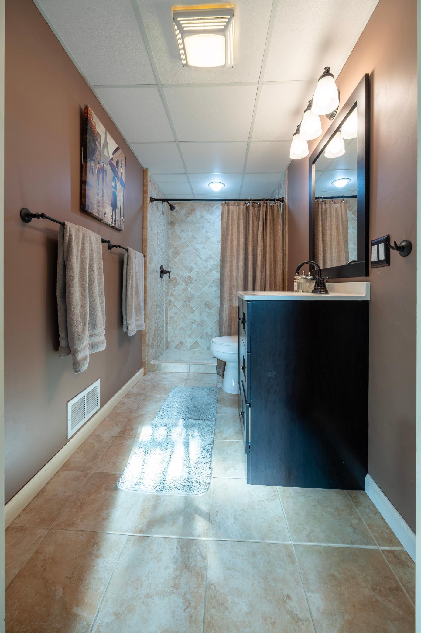 2 Belvidere Street E, Saint Paul, MN, 55107