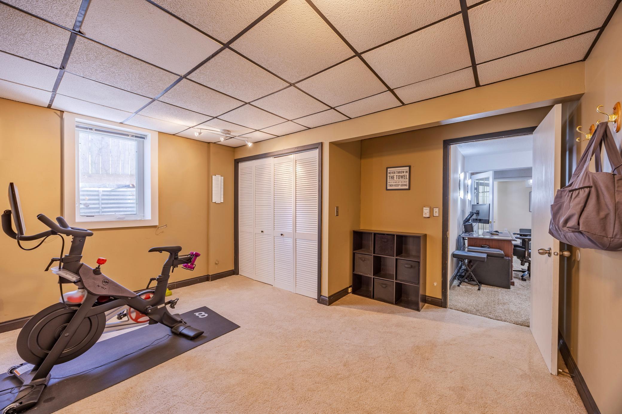 2 Belvidere Street E, Saint Paul, MN, 55107