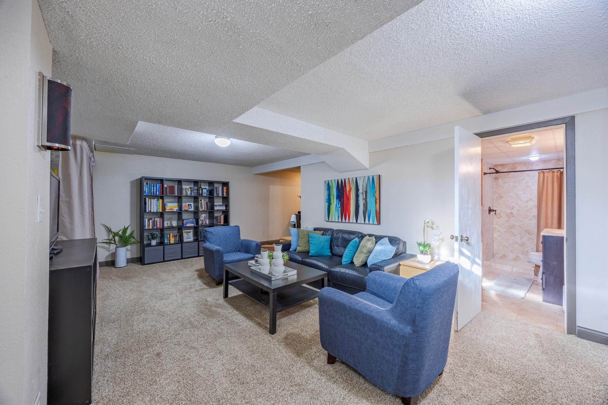 2 Belvidere Street E, Saint Paul, MN, 55107