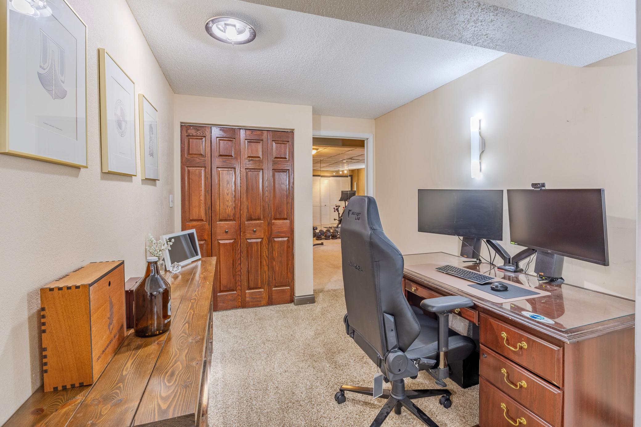 2 Belvidere Street E, Saint Paul, MN, 55107