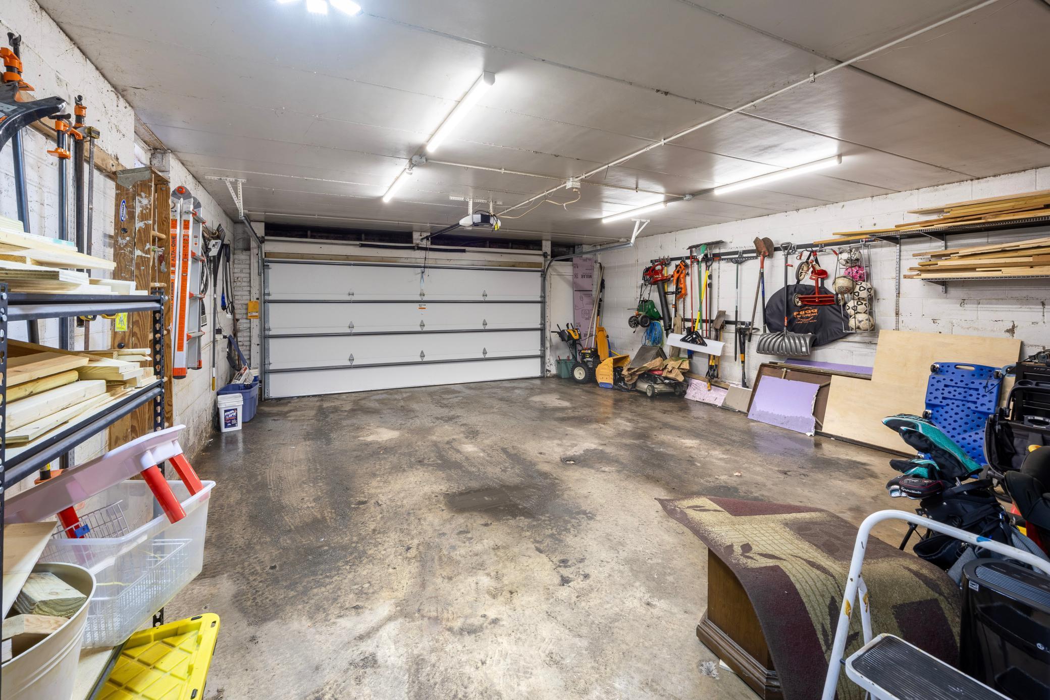 2 Belvidere Street E, Saint Paul, MN, 55107