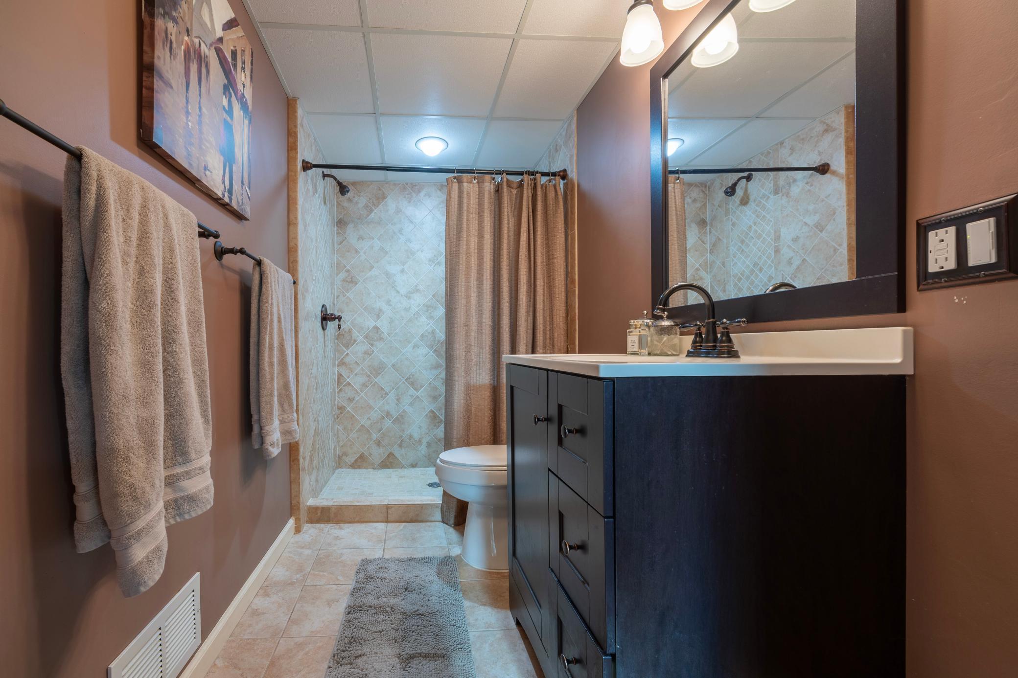 2 Belvidere Street E, Saint Paul, MN, 55107