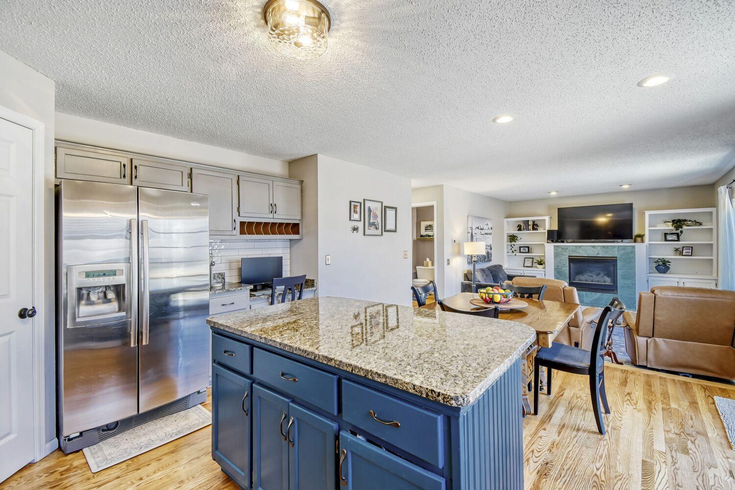 15684 Crocus Avenue W, Rosemount, MN, 55068