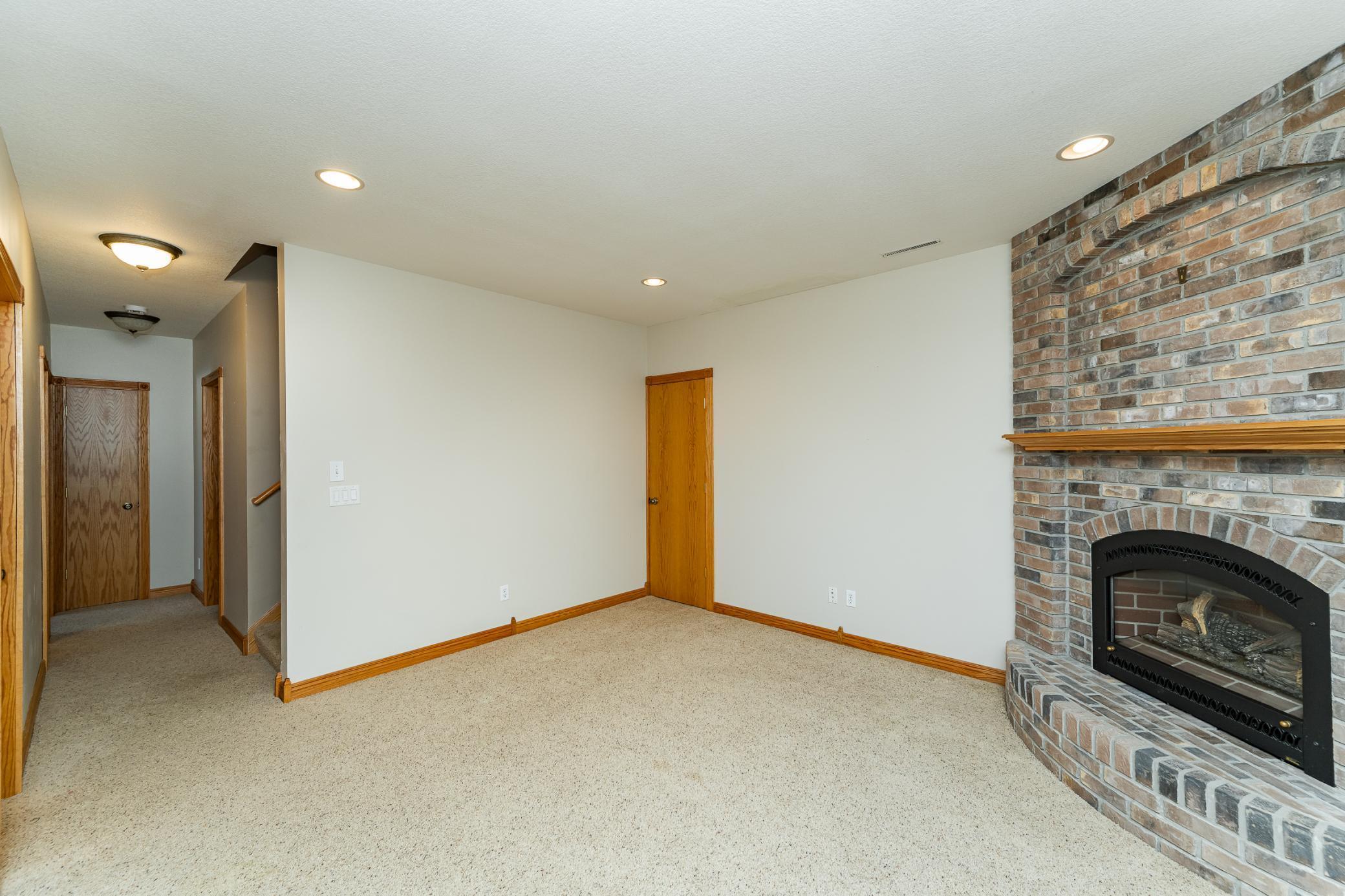 5380 56th Avenue NW, Rochester, MN, 55901