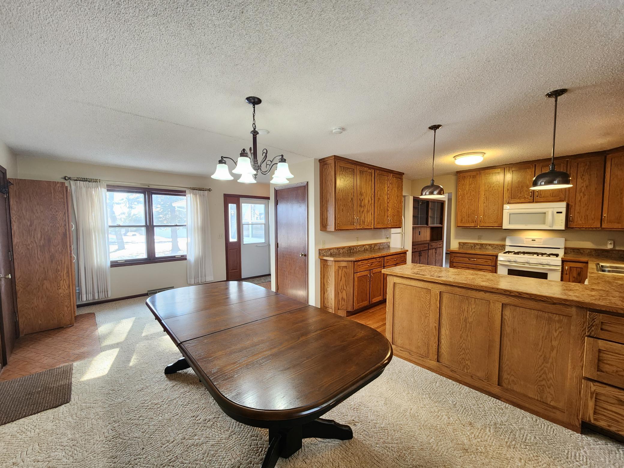 105 E Hawthorne Street, Albert Lea, MN, 56007