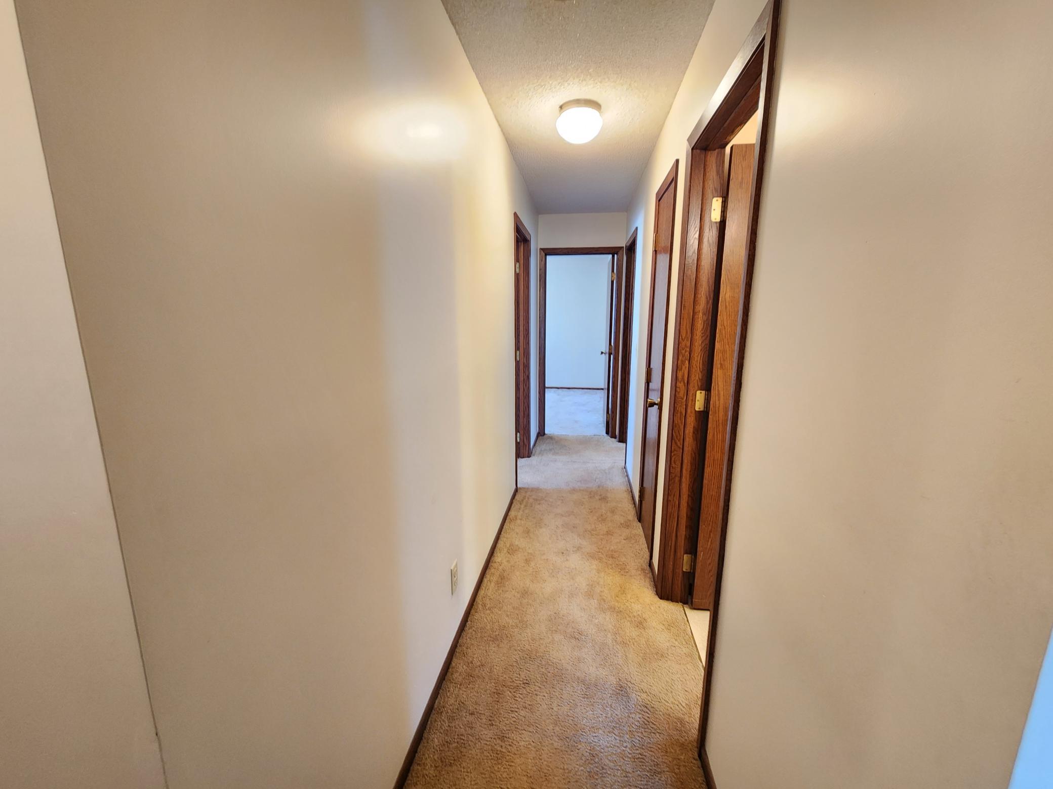 105 E Hawthorne Street, Albert Lea, MN, 56007