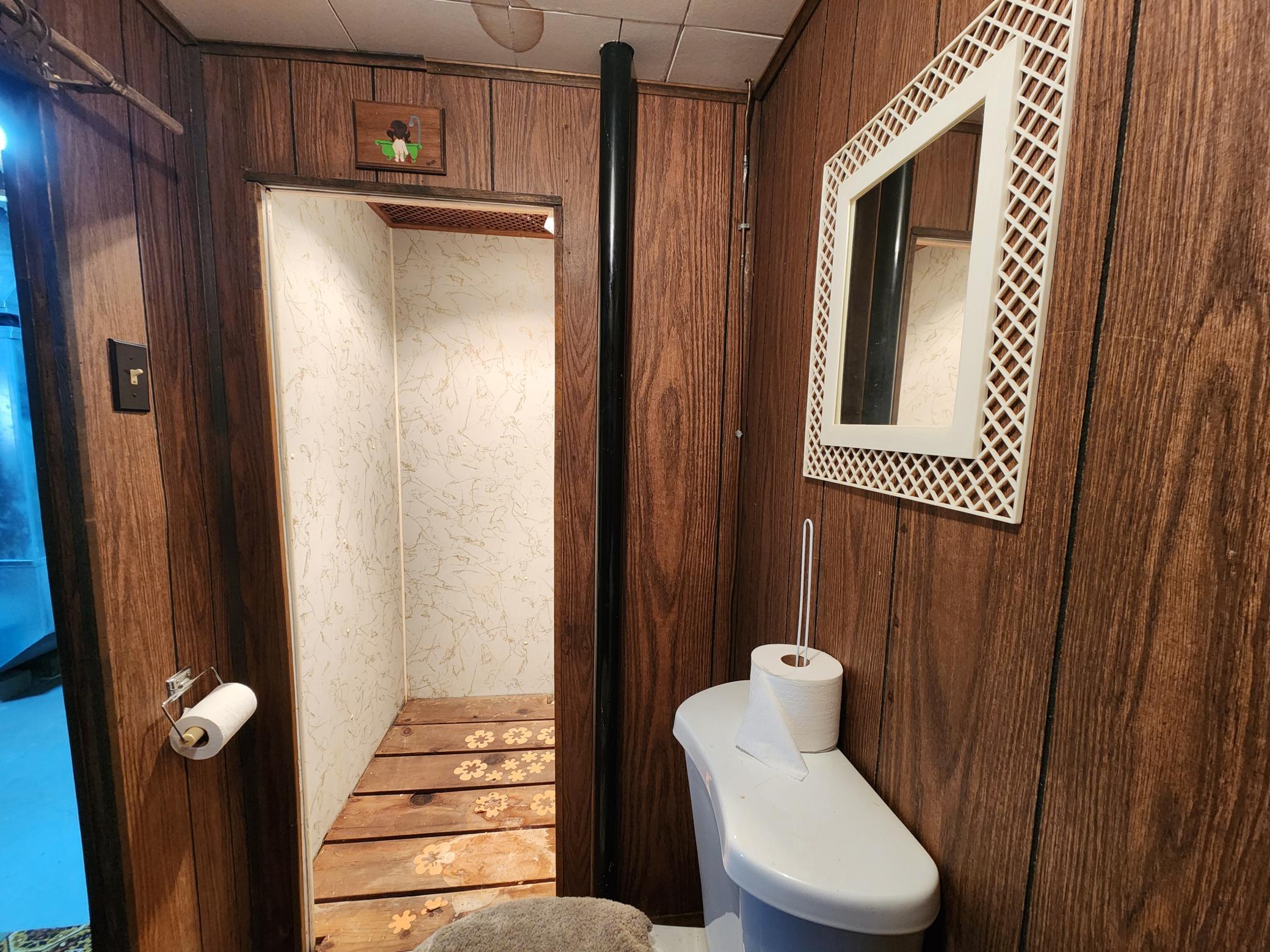 105 E Hawthorne Street, Albert Lea, MN, 56007