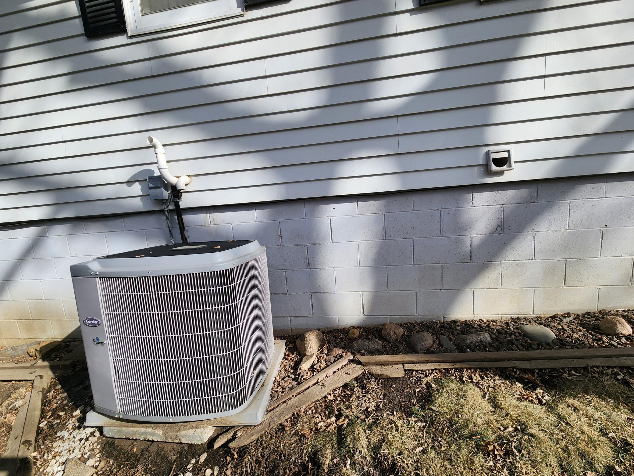 105 E Hawthorne Street, Albert Lea, MN, 56007