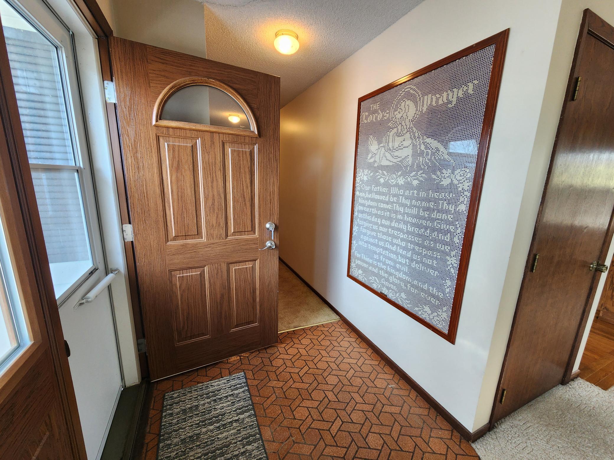 105 E Hawthorne Street, Albert Lea, MN, 56007