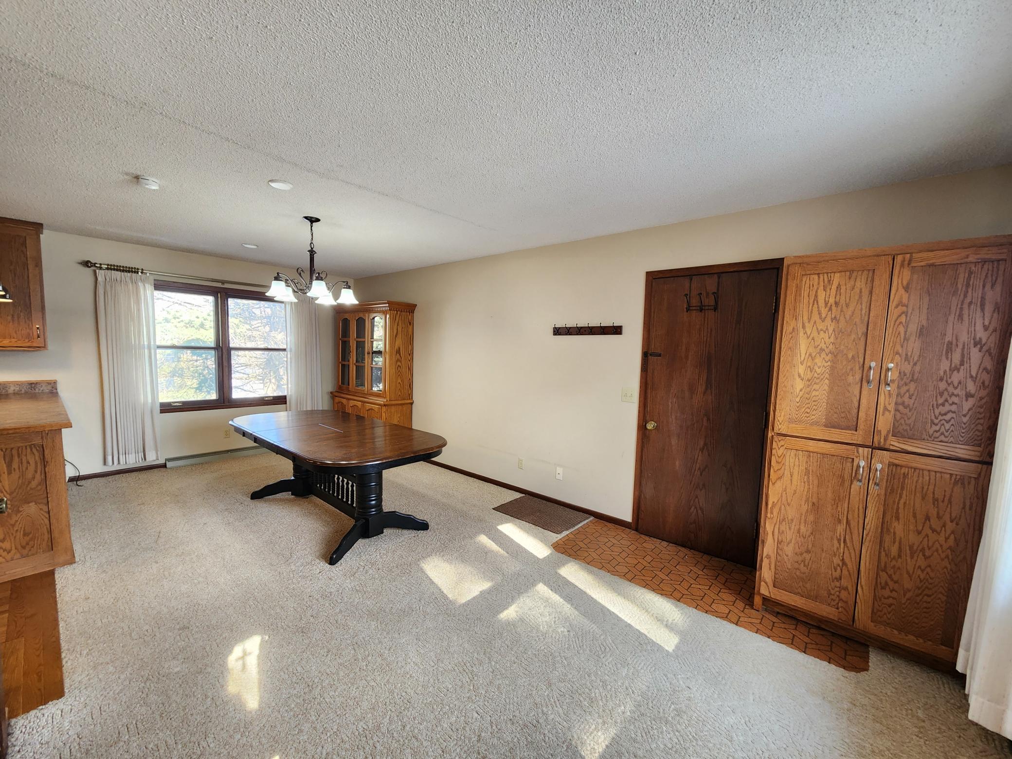 105 E Hawthorne Street, Albert Lea, MN, 56007