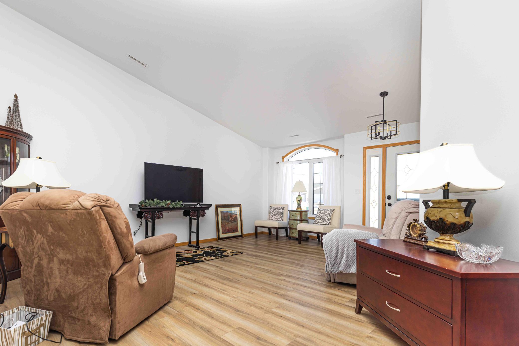 868 Lakeridge Place, West Fargo, ND, 58078