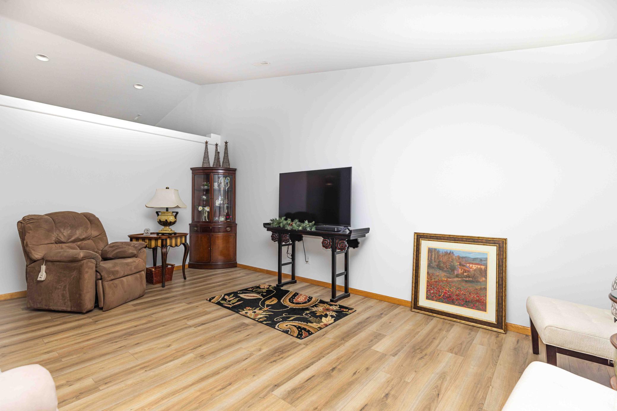 868 Lakeridge Place, West Fargo, ND, 58078