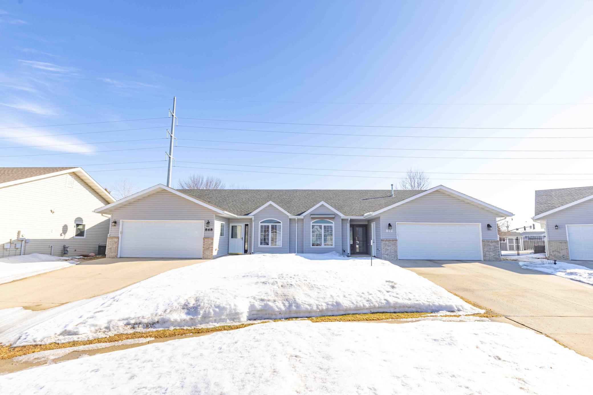 868 Lakeridge Place, West Fargo, ND, 58078