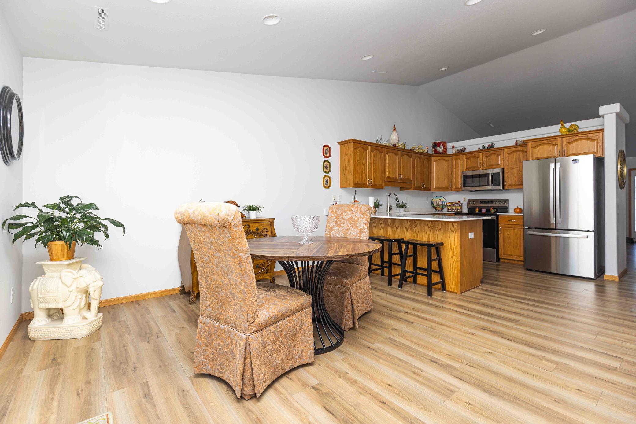 868 Lakeridge Place, West Fargo, ND, 58078