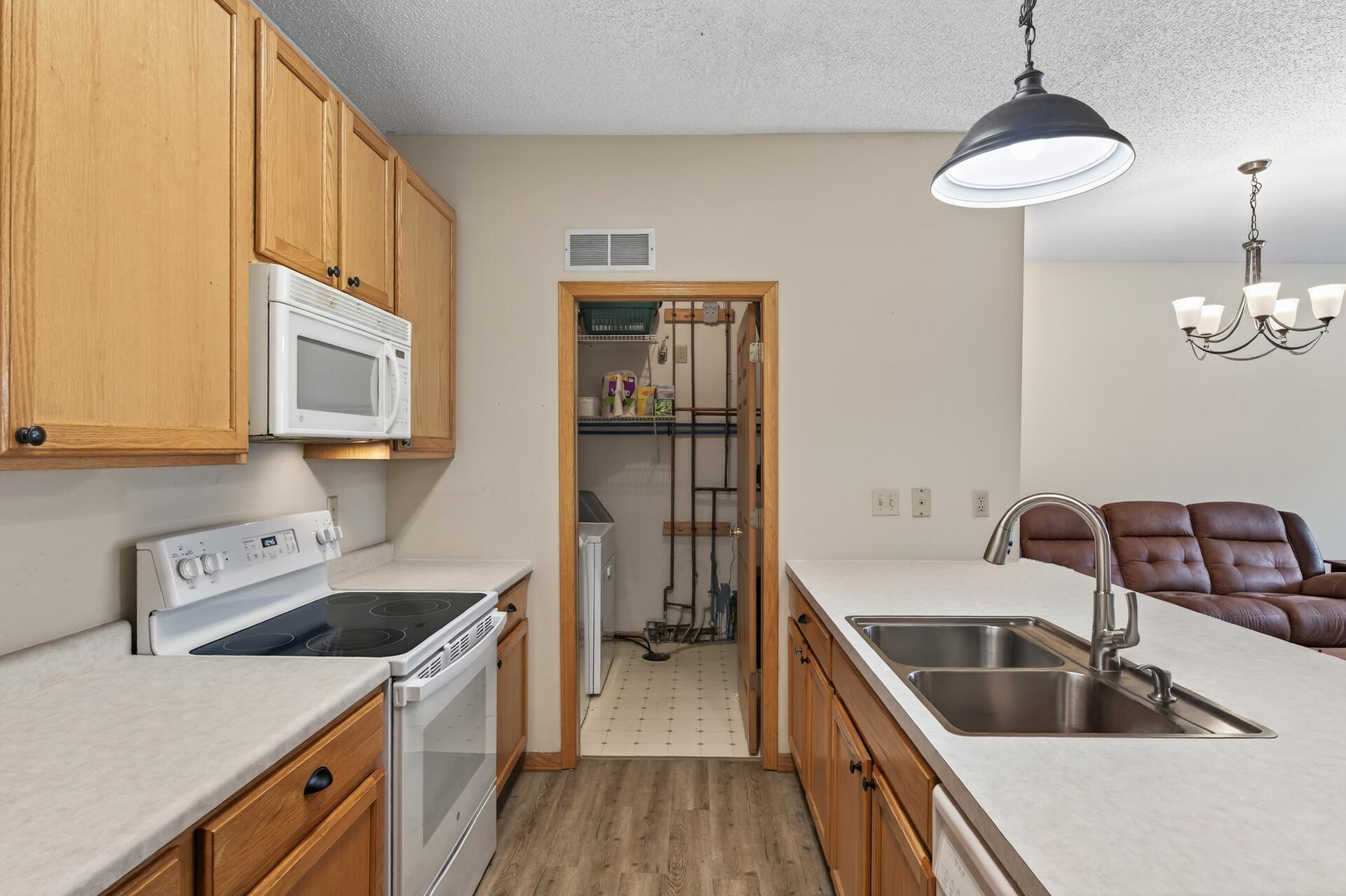 8983 Sawgrass Glen N, Maple Grove, MN, 55311