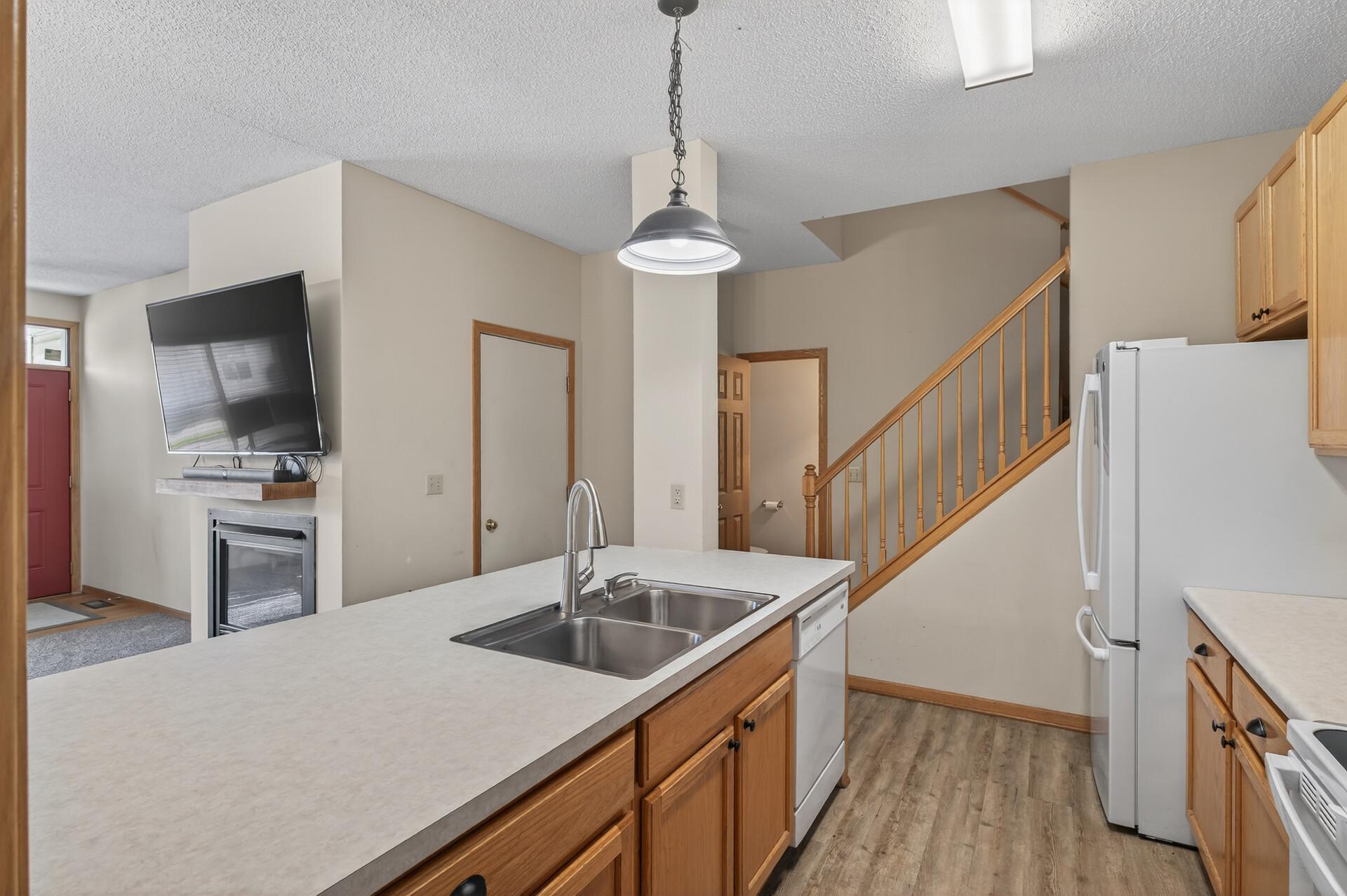 8983 Sawgrass Glen N, Maple Grove, MN, 55311