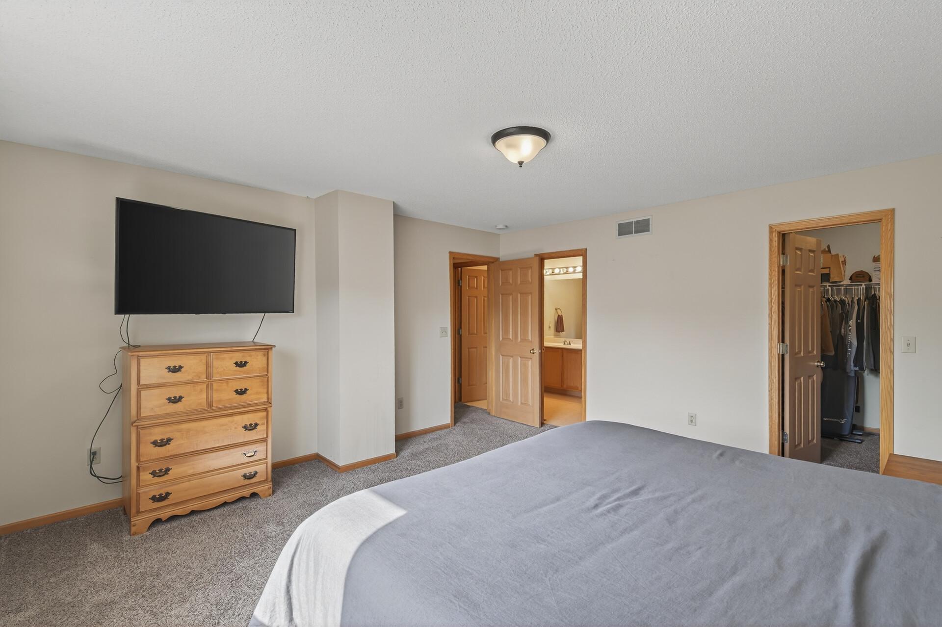 8983 Sawgrass Glen N, Maple Grove, MN, 55311