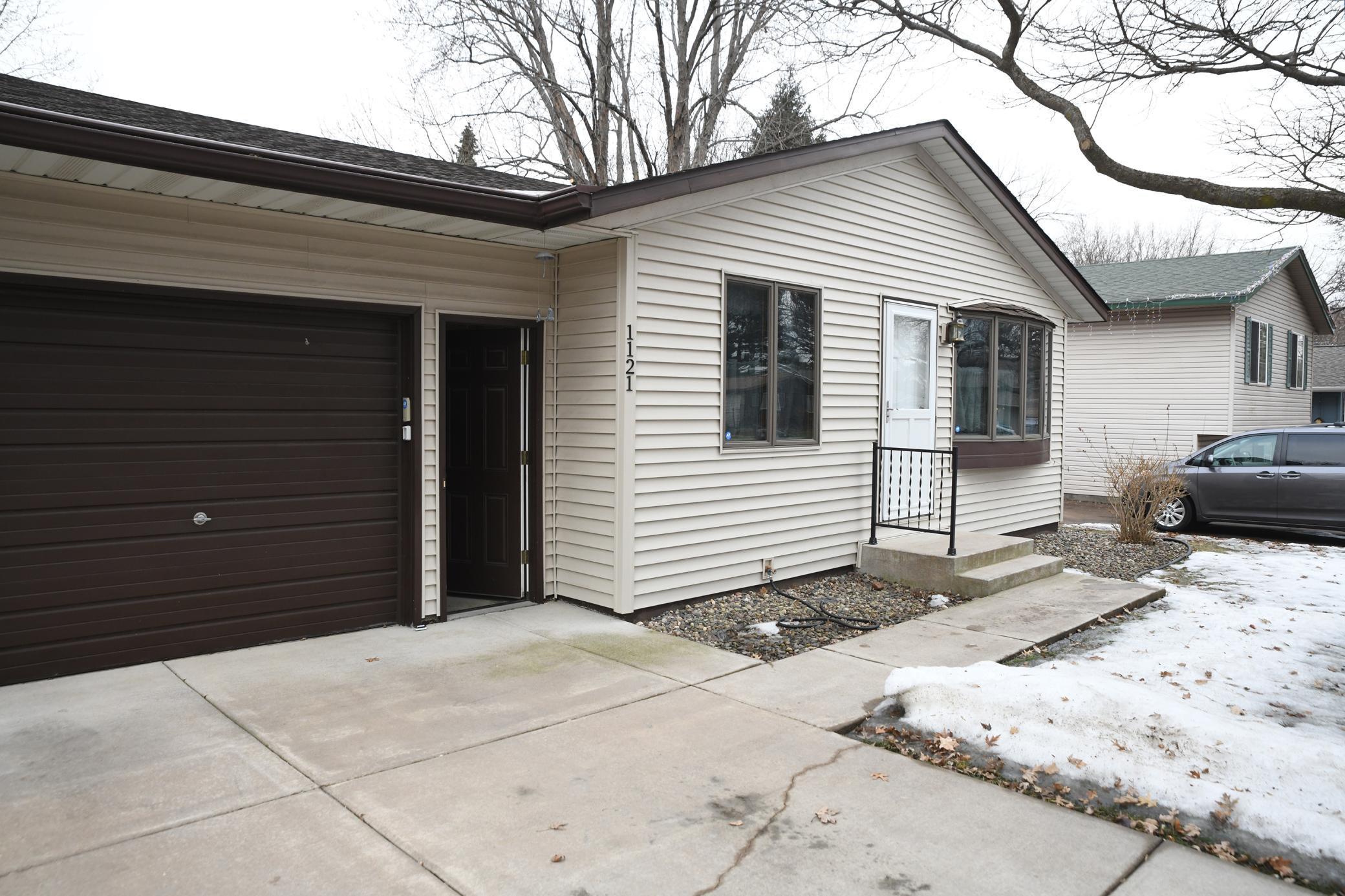 1121 4th Street W, Hastings, MN, 55033