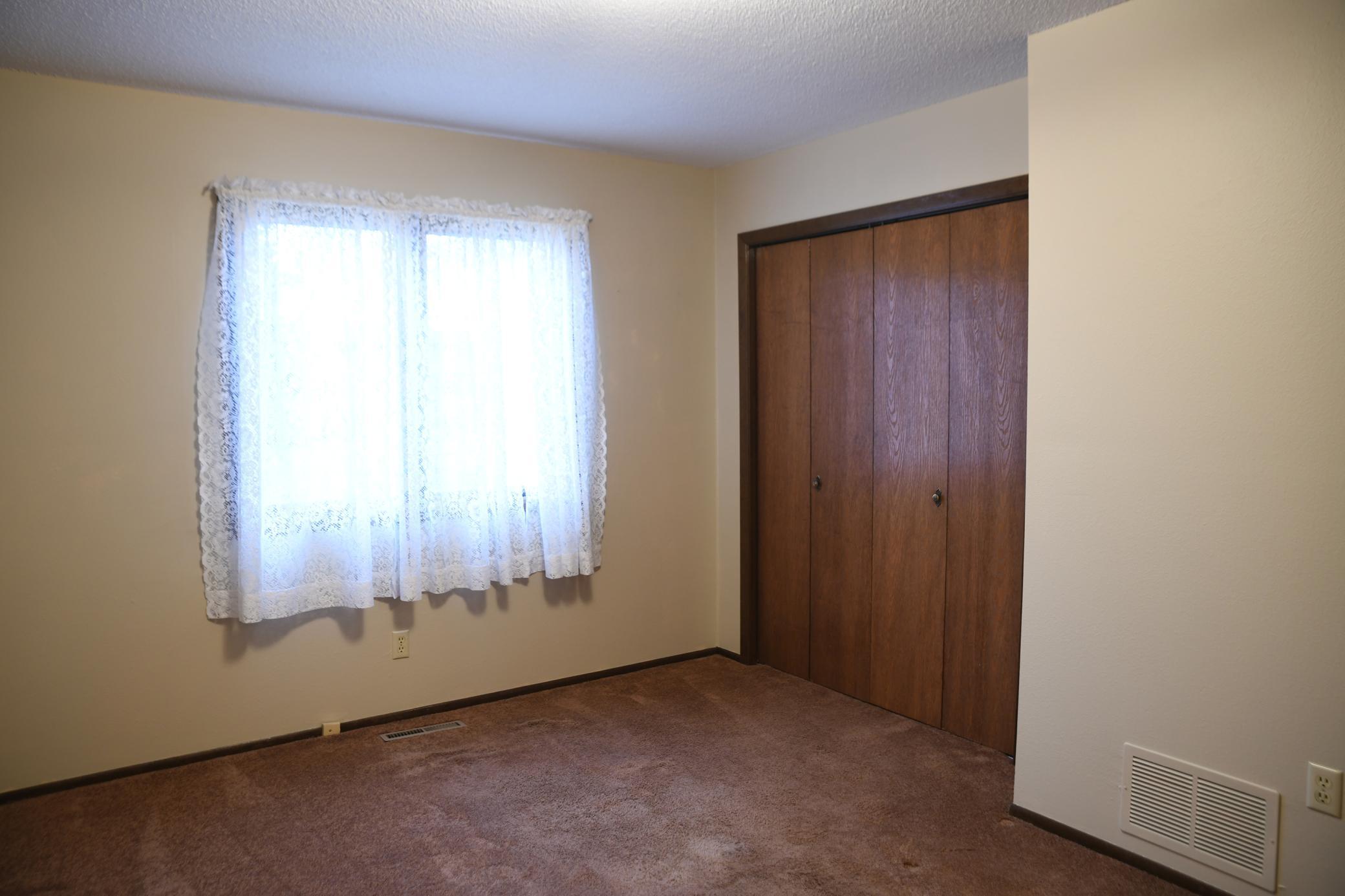 1121 4th Street W, Hastings, MN, 55033