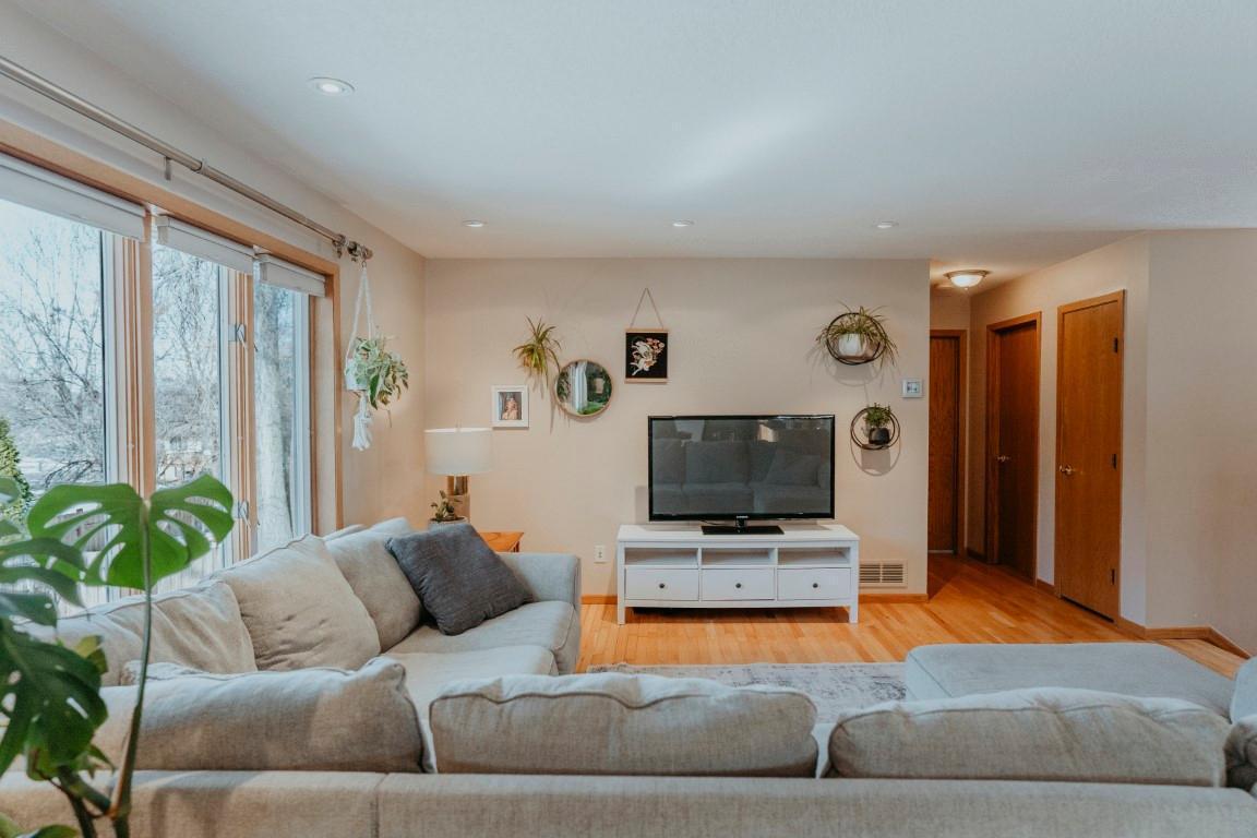 2226 Brooks Avenue, Red Wing, MN, 55066