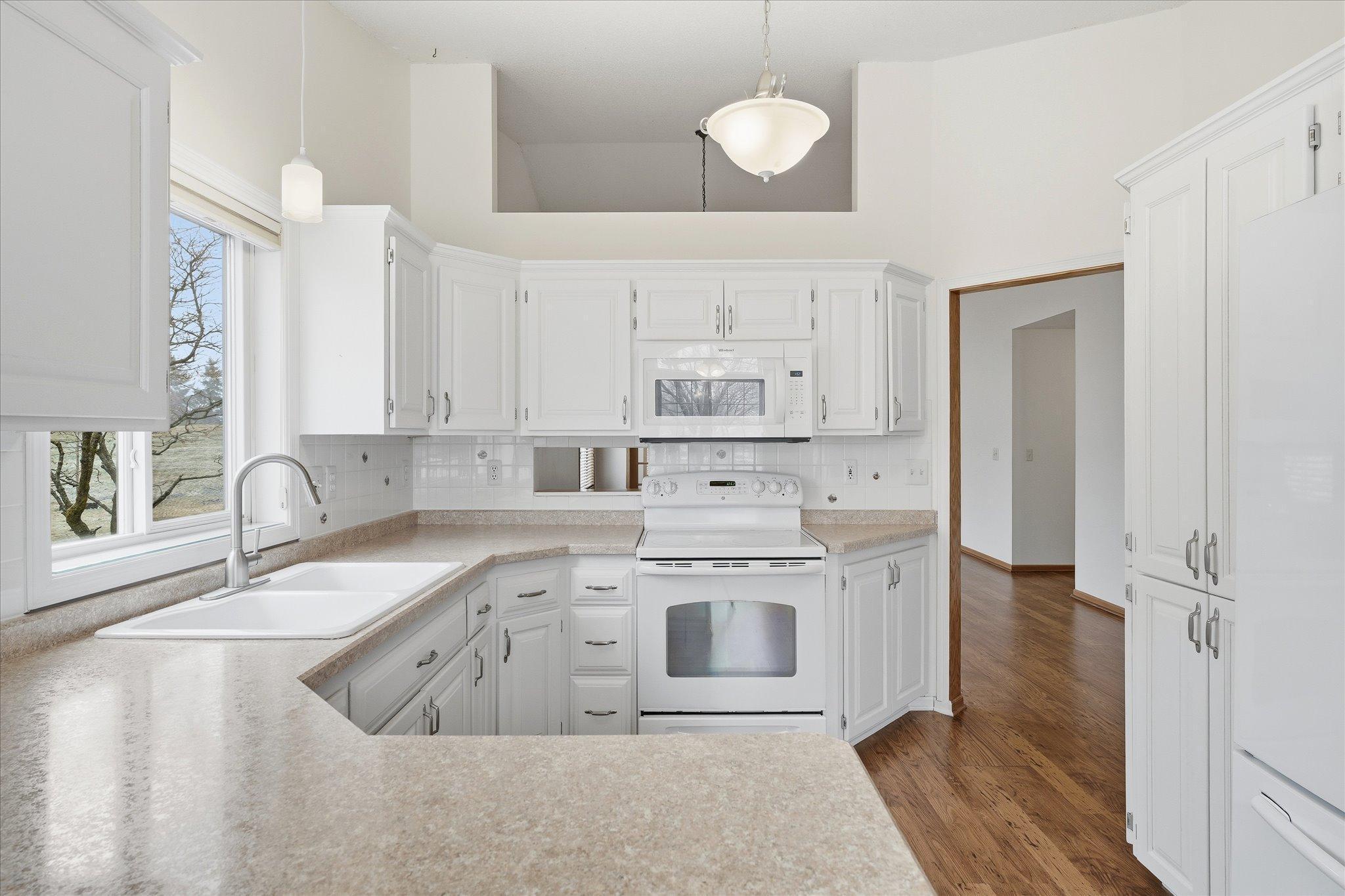 2875 Aldrich Trail, Woodbury, MN, 55125