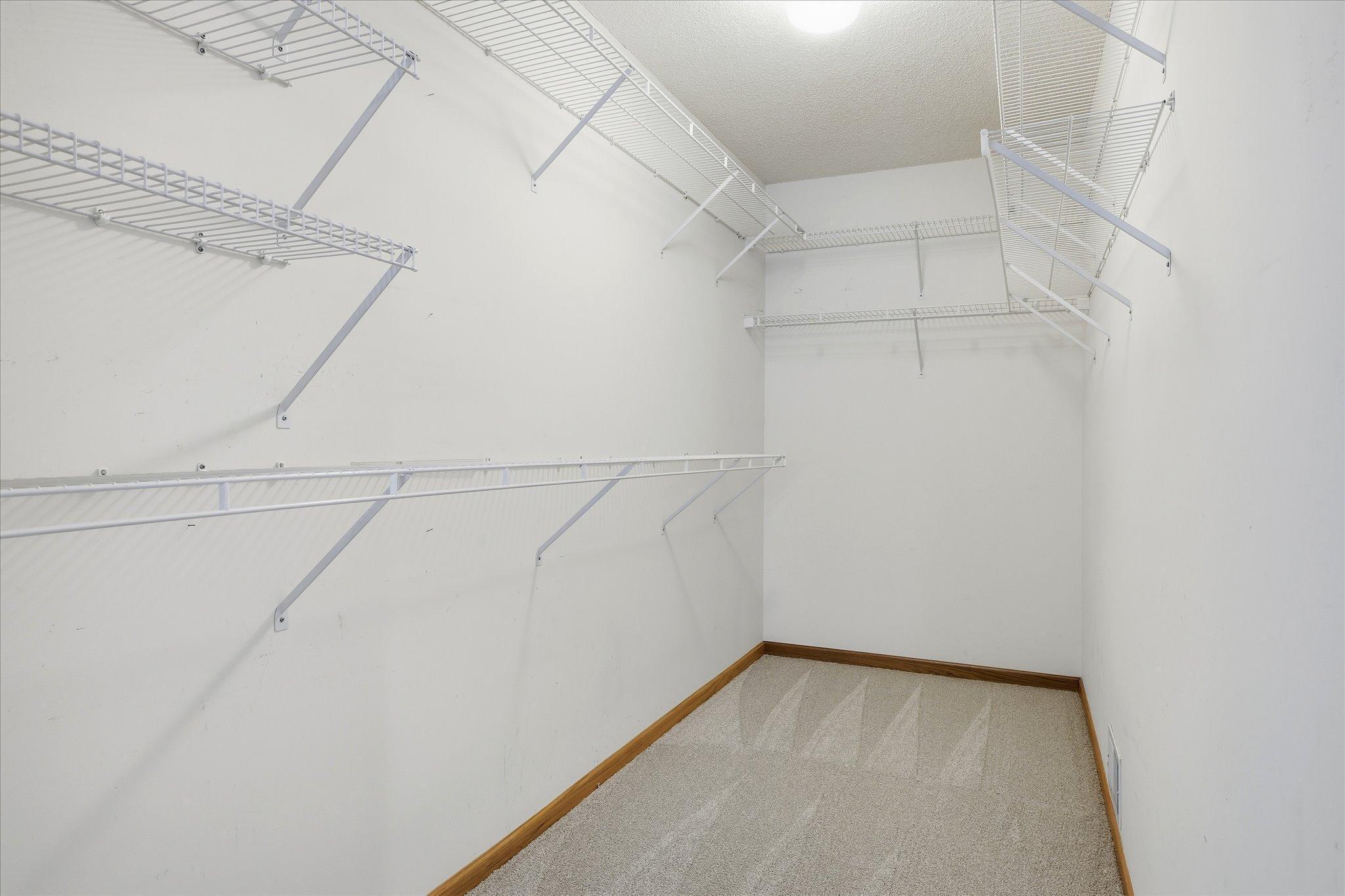 2875 Aldrich Trail, Woodbury, MN, 55125